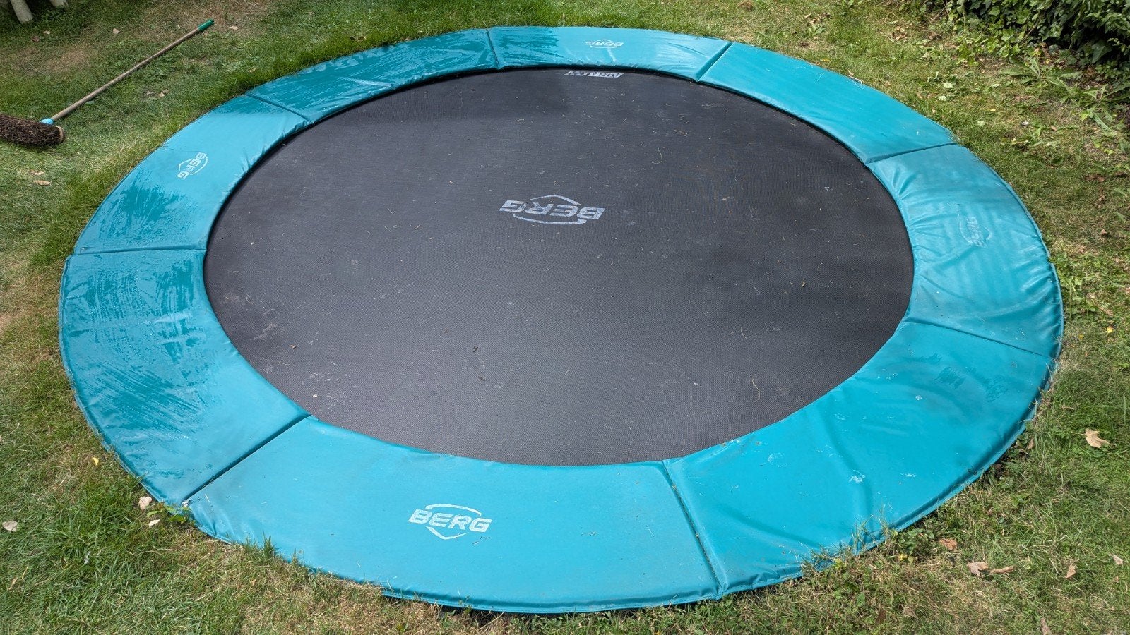 Berg trampoline Champion Airflow Flatground 330, Ophalen, Gebruikt