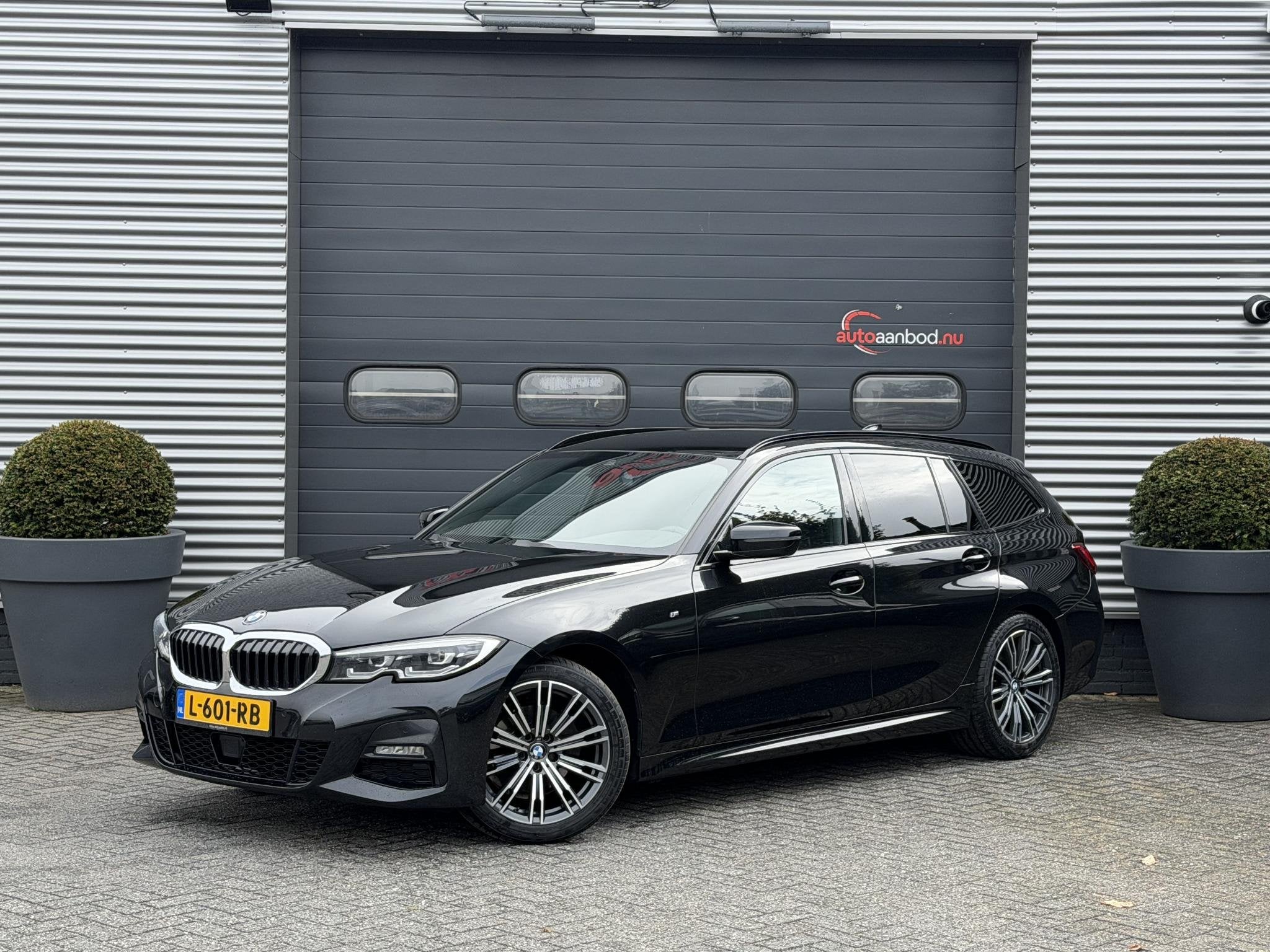 BMW 3-serie Touring 320d High Executive M-Sport | Navigatie, Auto's, Automaat, Achterwielaandrijving, Euro 6, Diesel