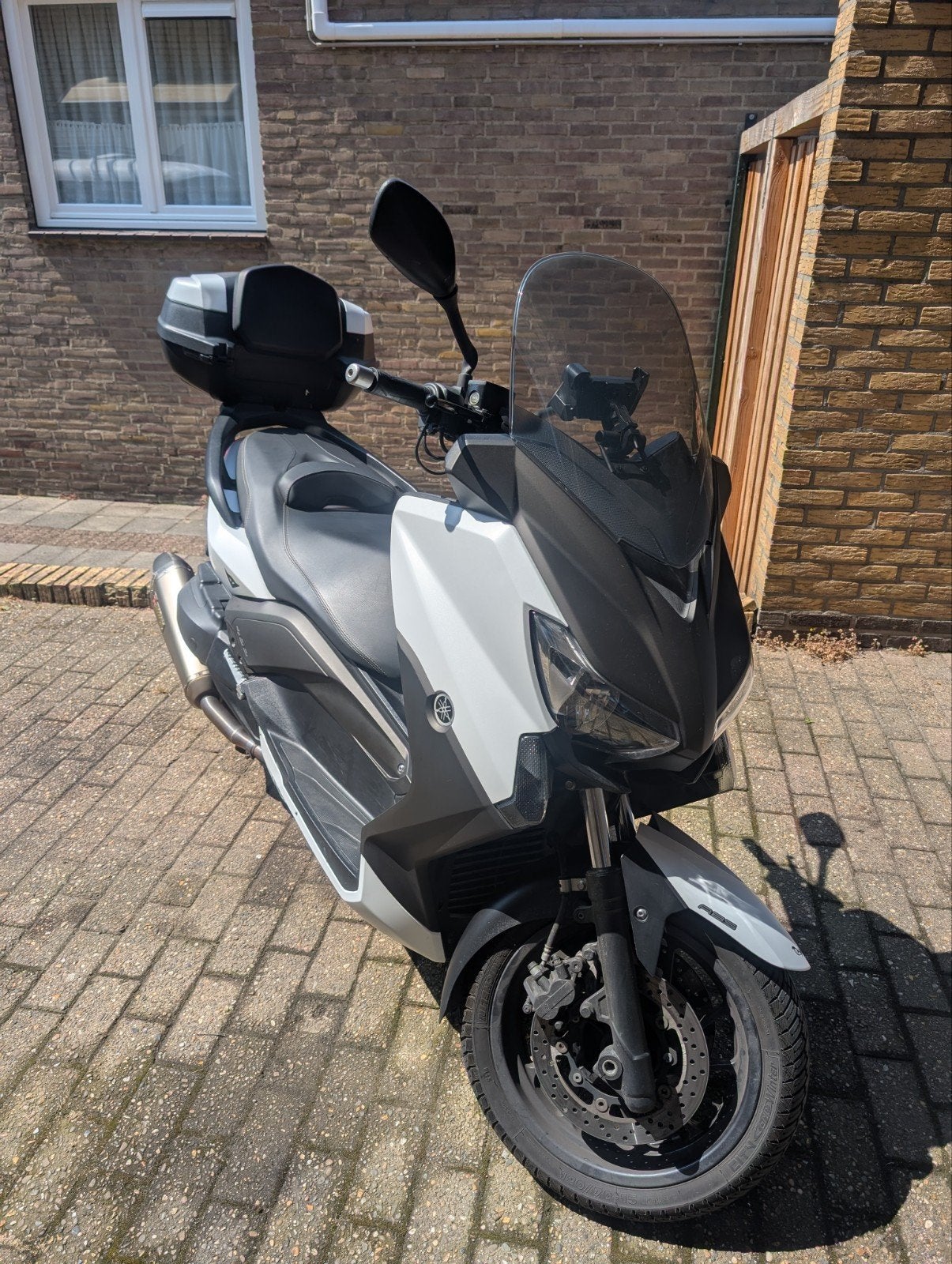 Yamaha XMAX 400 Akrapovic en handvatverwarming, 400 cc, Scooter, Yamaha, Particulier