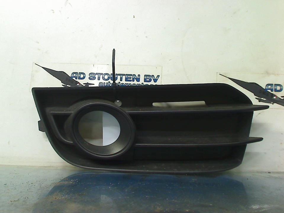 Grille VOORBUMPER GRILLE GRILL 8X0807 A1 (8X1/8XK) 2010, Gebruikt, Auto-Union-Straße  1, Ingolstadt 85057, , Duitsland, Info@audi.de
