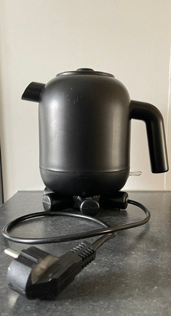 ketelbinkie waterkoker, Witgoed en Apparatuur, 1 tot 2 liter, Ophalen of Verzenden, Gebruikt