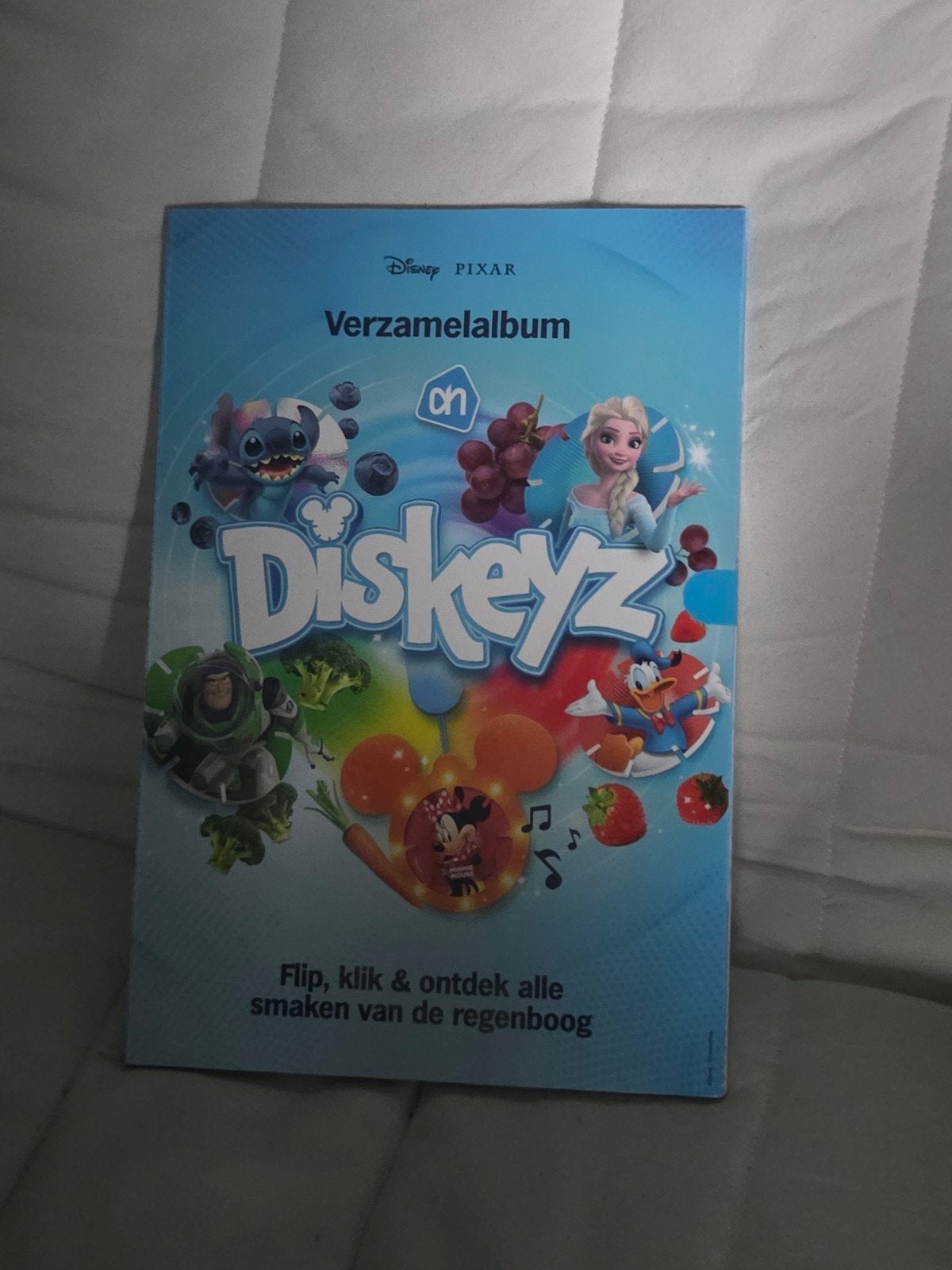 Disney Pixar Diskeyz Verzamelalbum (nieuw en geseald), Ophalen of Verzenden, Overige figuren, Nieuw, Papier, Kaart of Schrift