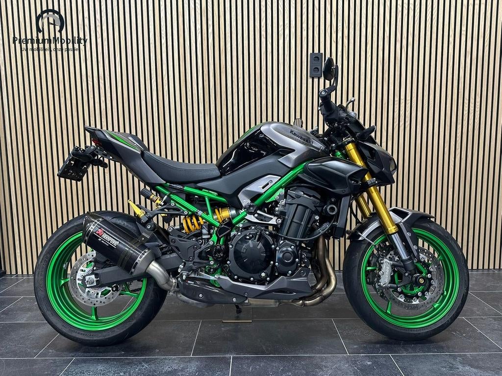 KAWASAKI Z900 SE PERFORMANCE (BJ 2025 / 2492 KM), 4 cilinders, Motorrijbewijs A, 948 cc, Bedrijf