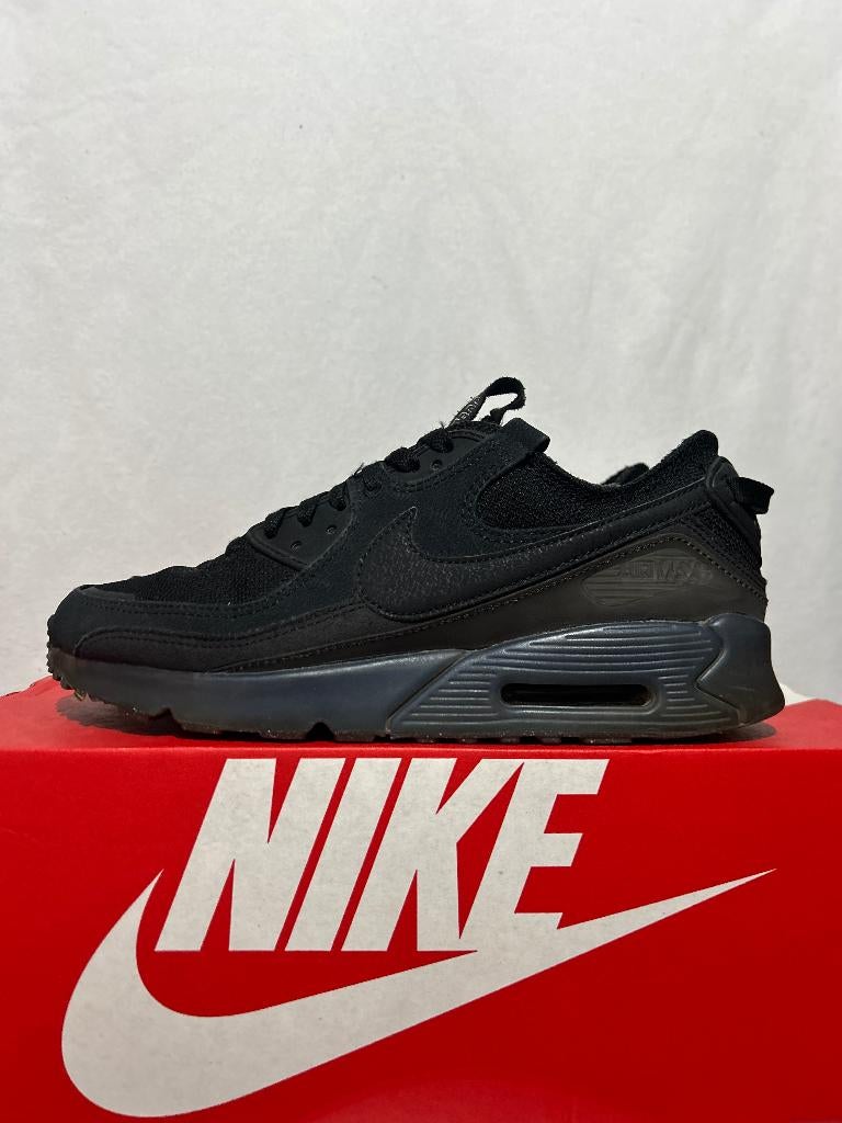 Maat 44,5 - Nike Air Max 90 Terrascape Triple Black