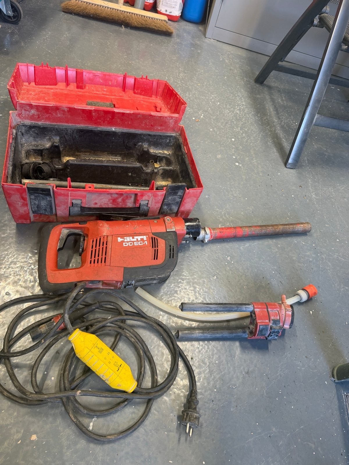 Hilti DD EC-1 met Koffer en Accessoires, Ophalen, Boor- en/of Breekhamer, Klopboormechanisme, Gebruikt