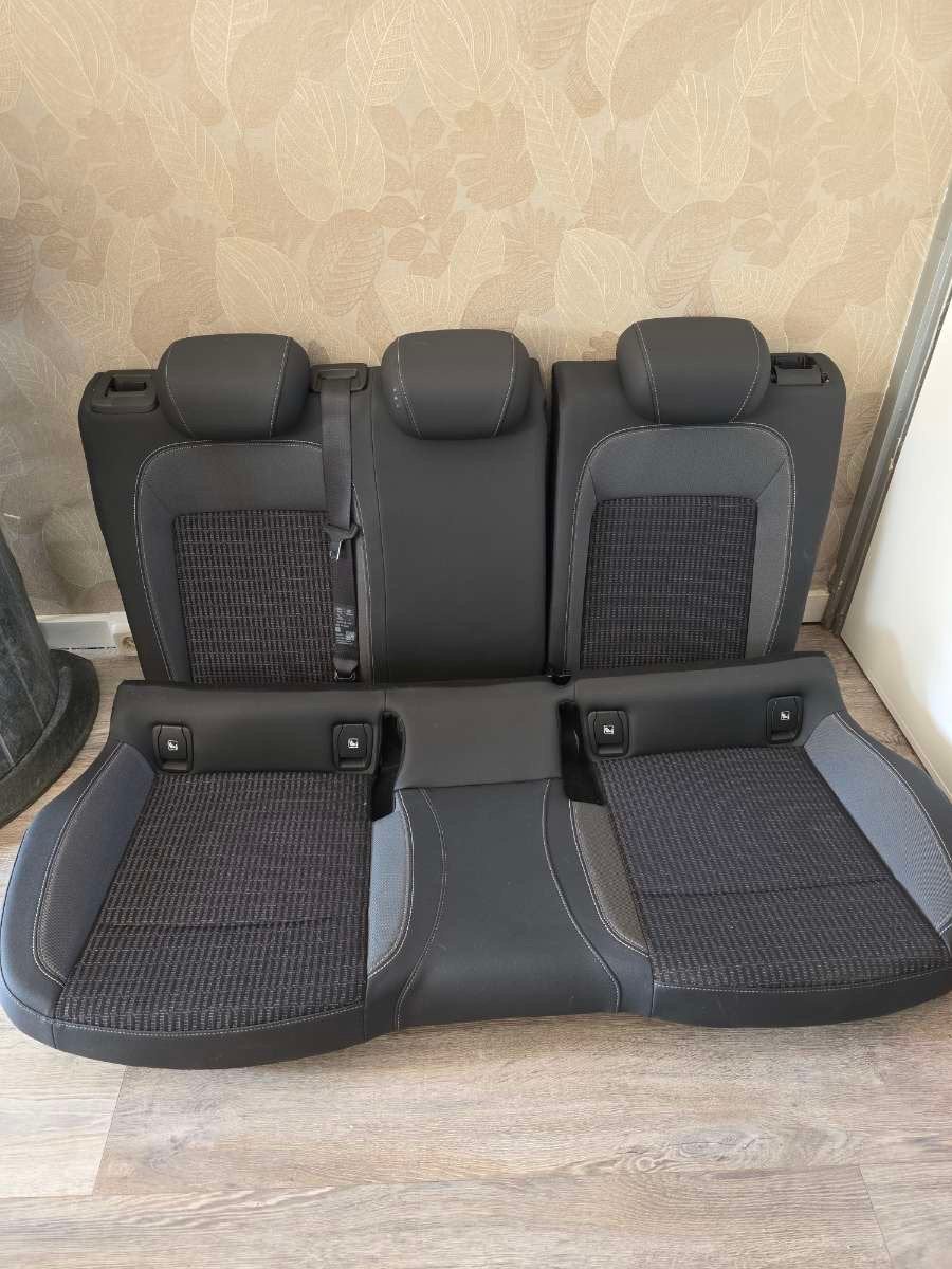 Opel astra K achterbank!, Auto-onderdelen, Interieur en Bekleding, Ophalen, Opel
