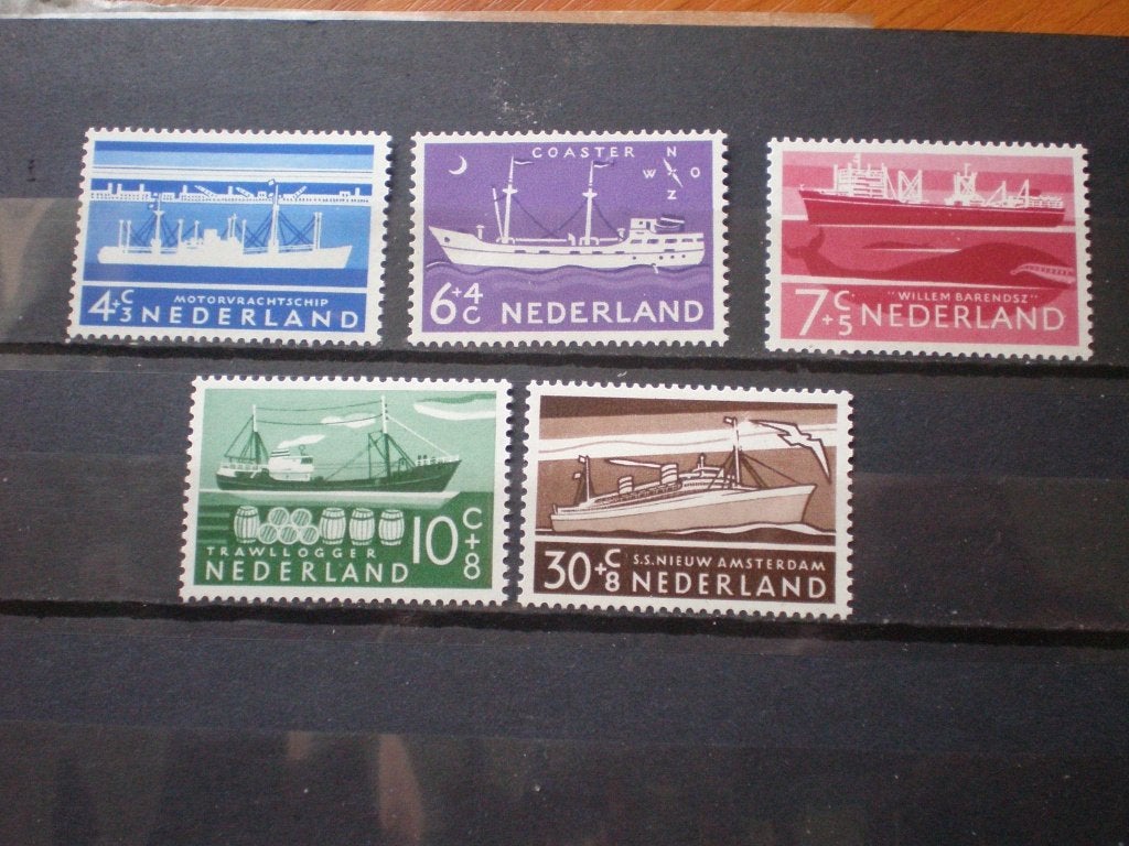 Nederland NVPH 688-692 postfris ( T 25 )..€ 0,80, Verzenden