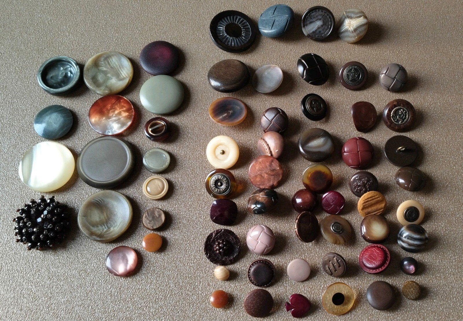 Collectie vintage knopen - diverse materialen en stijlen, Ophalen of Verzenden, Zo goed als nieuw, Knoop of Knopen