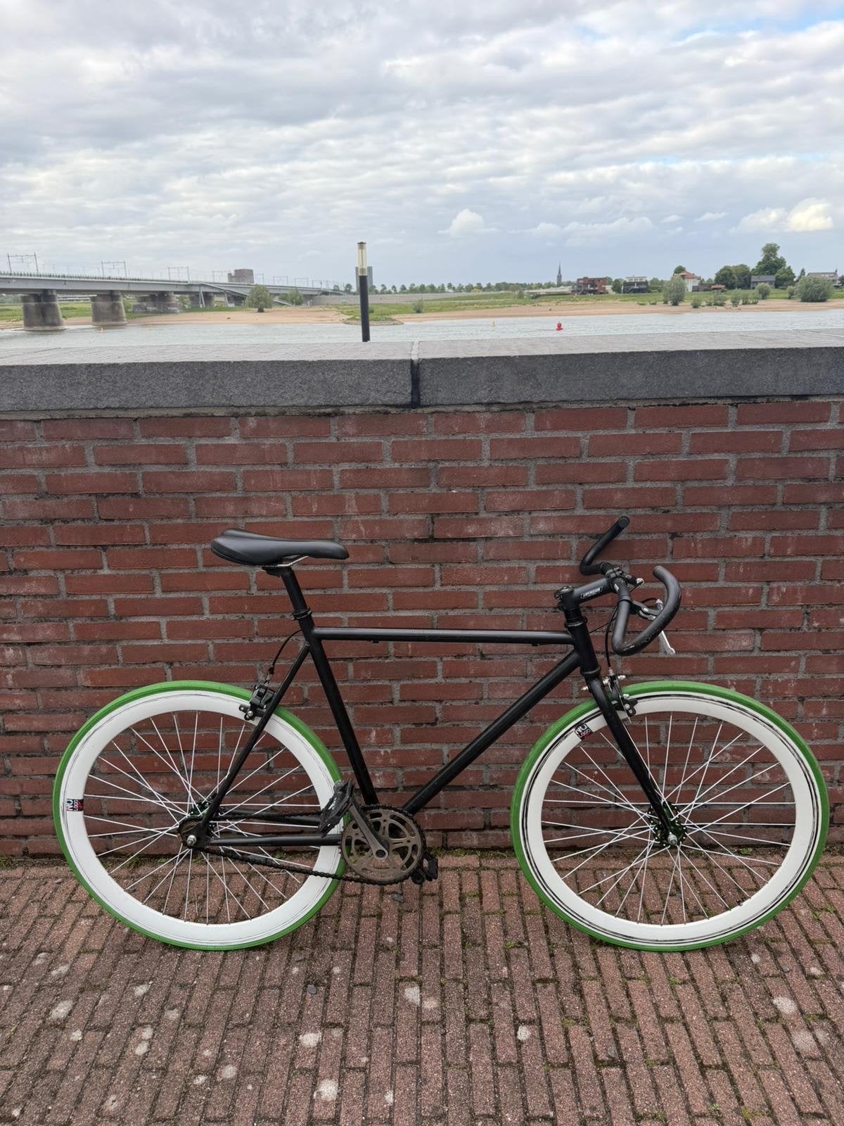 Moderne Fixie/Singlespeed Fiets - Zwart met Groene Banden, Ophalen, Gebruikt, Overige merken