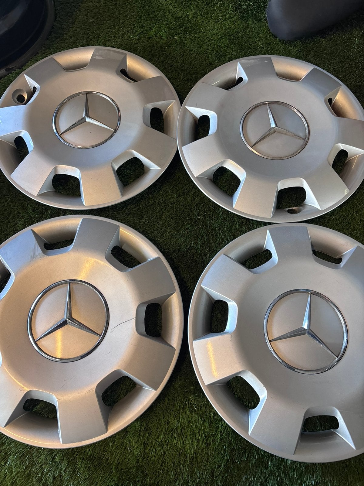 Mercedes-Benz wieldoppen set (4 stuks), Ophalen of Verzenden, Gebruikt