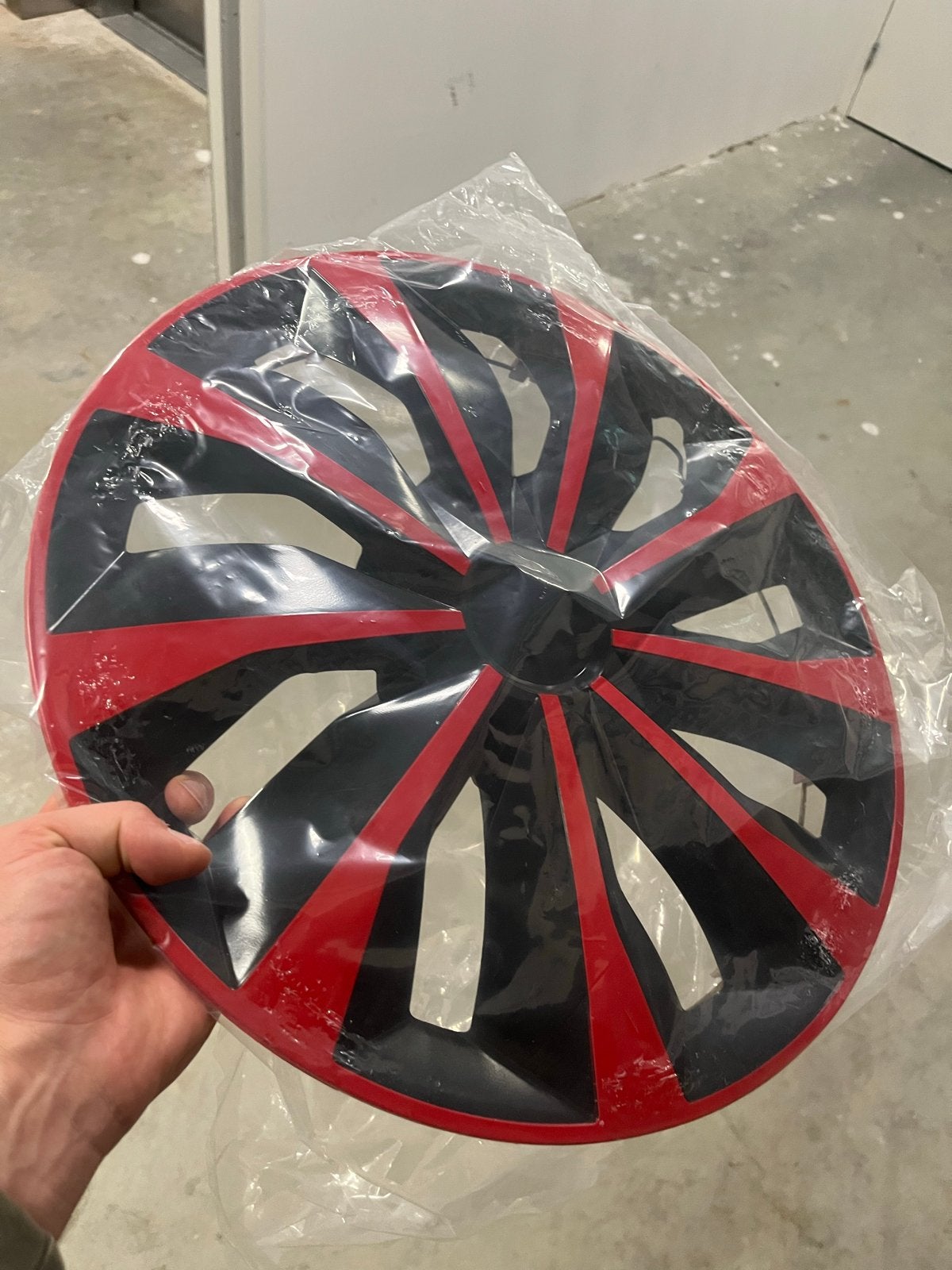 Set van 4 wieldoppen/ wielnaafkappen Tesla Model Y (nieuw), Ophalen, Zo goed als nieuw