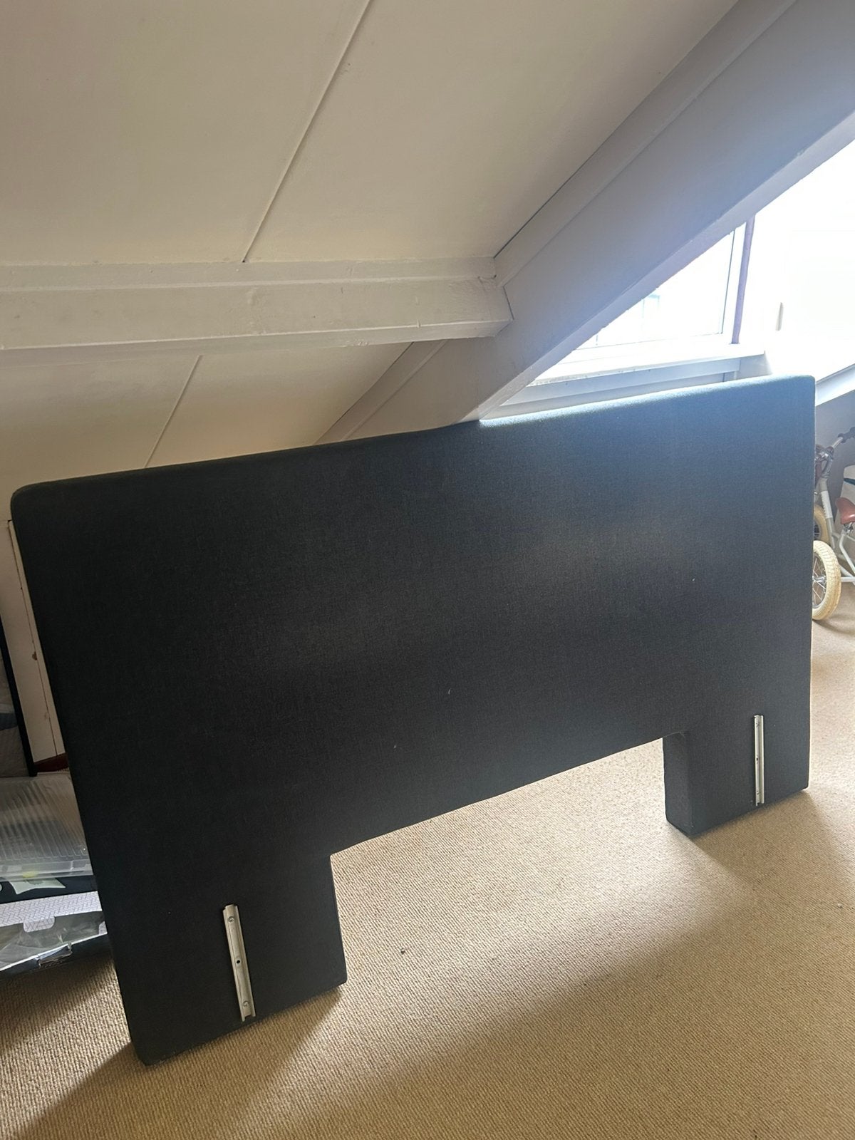 Gestoffeerd hoofdbord, Huis en Inrichting, Slaapkamer | Boxsprings, Ophalen, Zo goed als nieuw, Tweepersoons, 140 cm