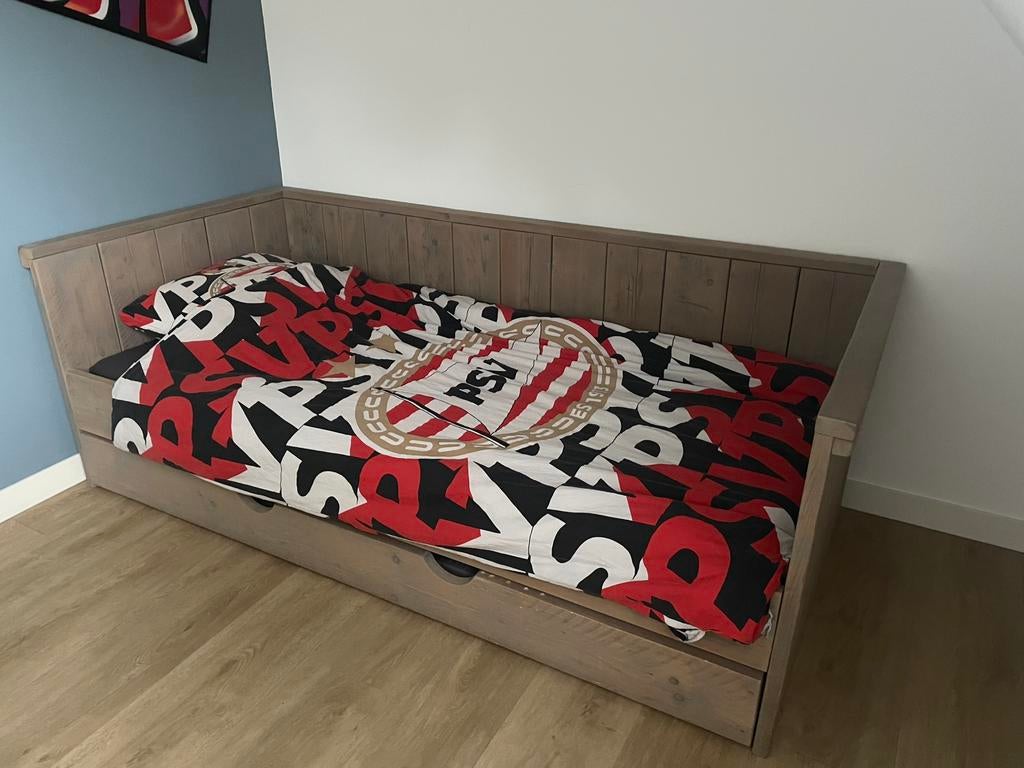 Kajuitbed steigerhout met bedlade, Ophalen, 85 tot 100 cm, Zo goed als nieuw, Lattenbodem
