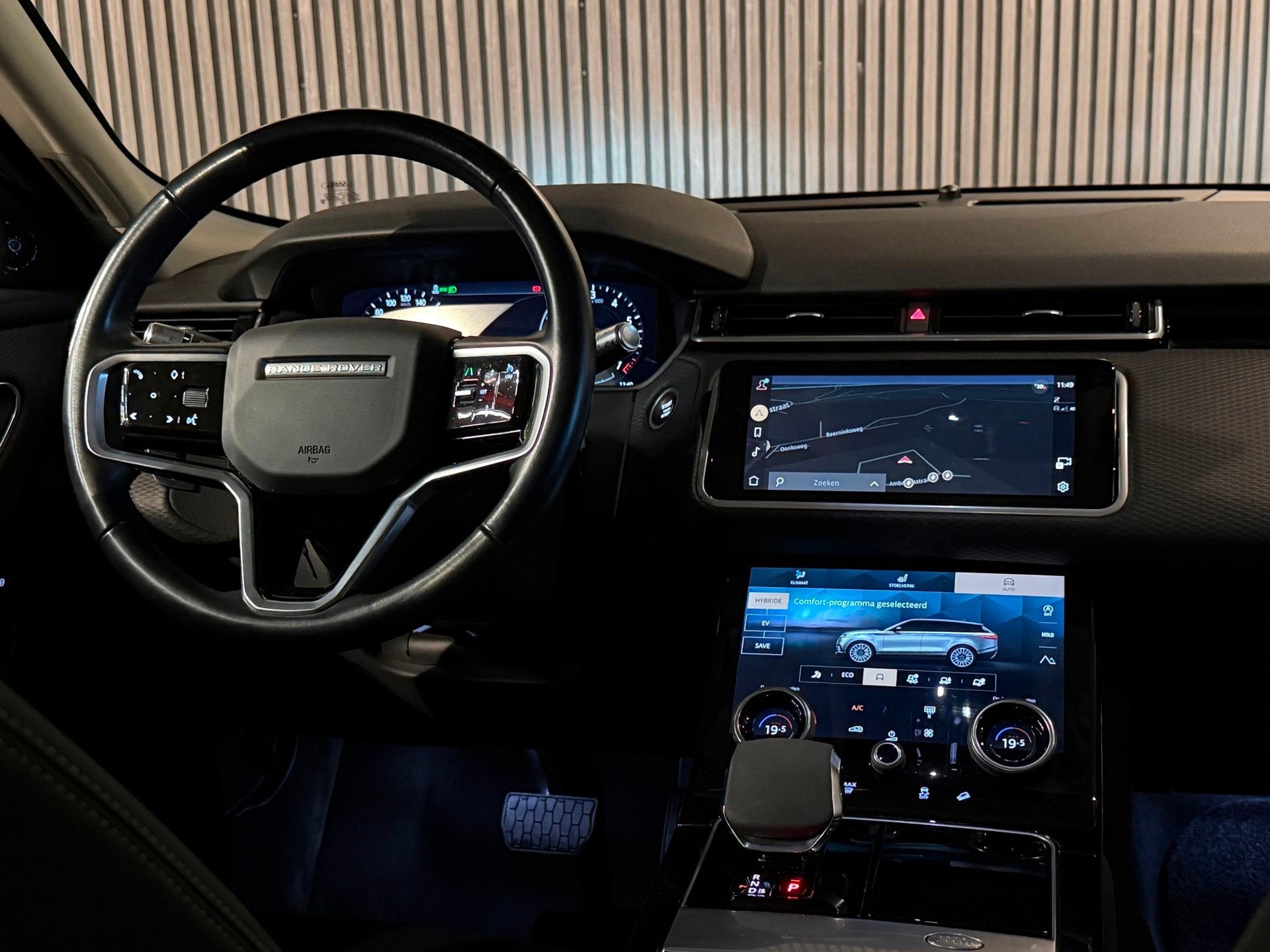 Land Rover RANGE ROVER VELAR 2.0 P400e S | Pano | Garantie, Auto's, Automaat, Dealer onderhouden, 2174 kg, Gebruikt
