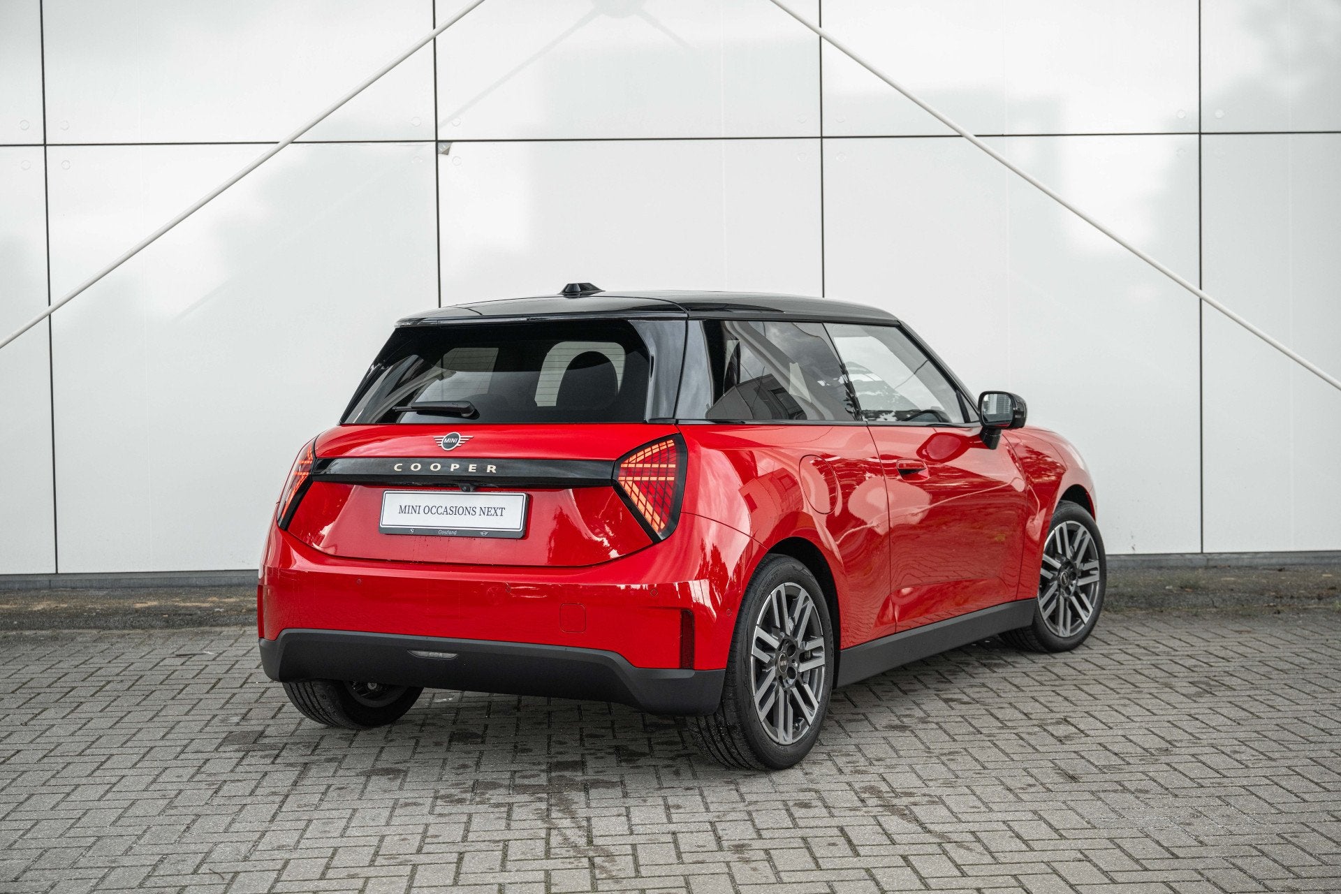 MINI Hatchback Cooper E / Classic / Pakket L / Classic / Pak, Auto's, Dealer onderhouden, Stof, Gebruikt, Met garantie (alle)