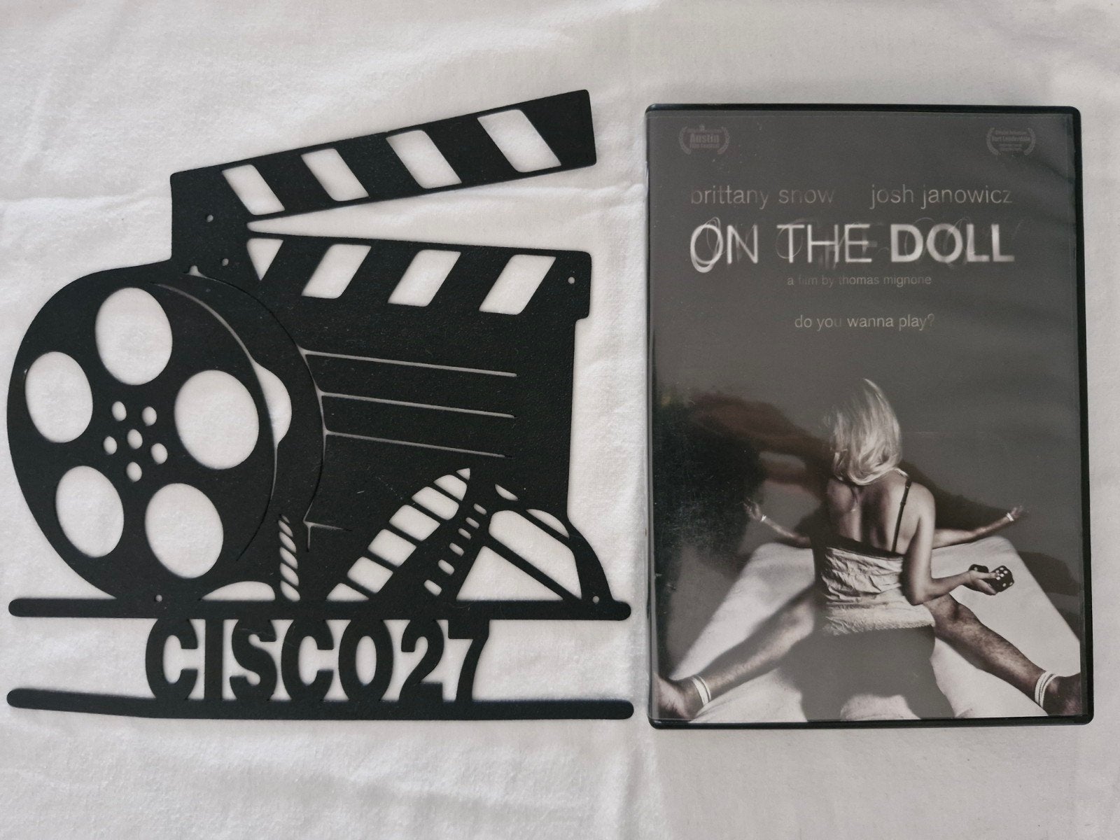 On the Doll, Cd's en Dvd's, Psychologische thriller, Engels, Vanaf 16 jaar, Nederlands