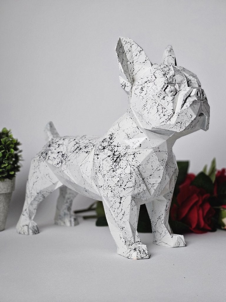 Geometrische Franse Bulldog Sculptuur Moderne Low-Poly Kunst, Antiek en Kunst, Kunststof, Ophalen of Verzenden, 20 - 50 cm, Beeld