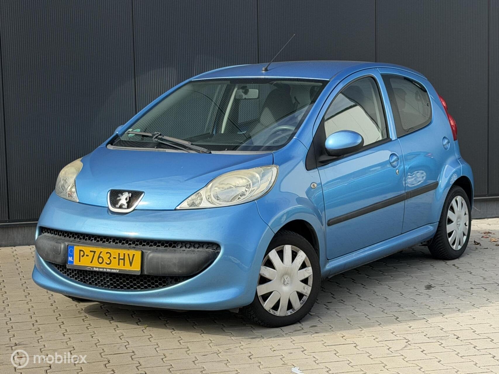 Peugeot 107 1.0-12V XS | AIRCO | GROOT NAVI | 5 DEUREN |, Auto's, Voorwielaandrijving, Stof, Gebruikt, 68 pk