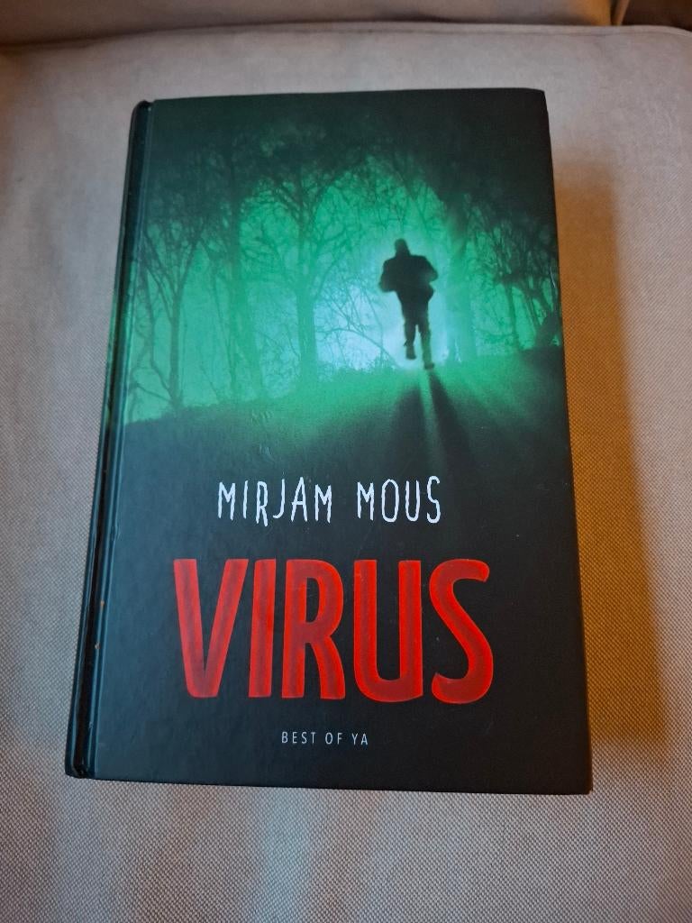 Virus, Ophalen of Verzenden, Nieuw, Mirjam Mous