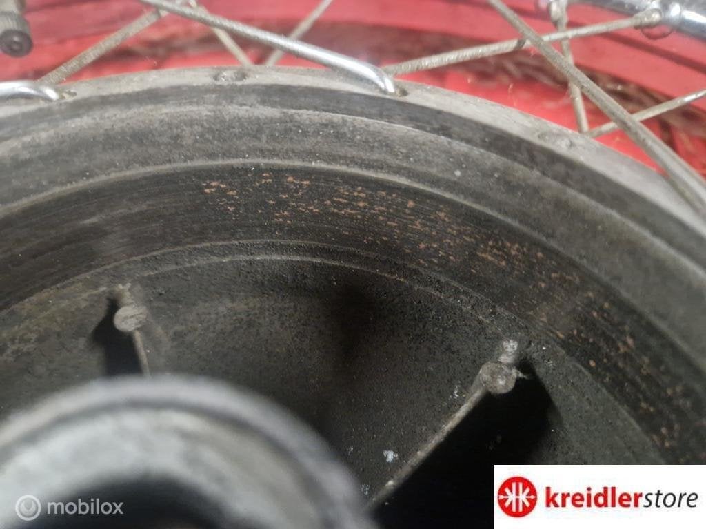 Kreidler voorwiel met grote 150 mm Campagnolo naaf origineel, Fietsen en Brommers, Brommeronderdelen | Kreidler, Gebruikt, Kreidler