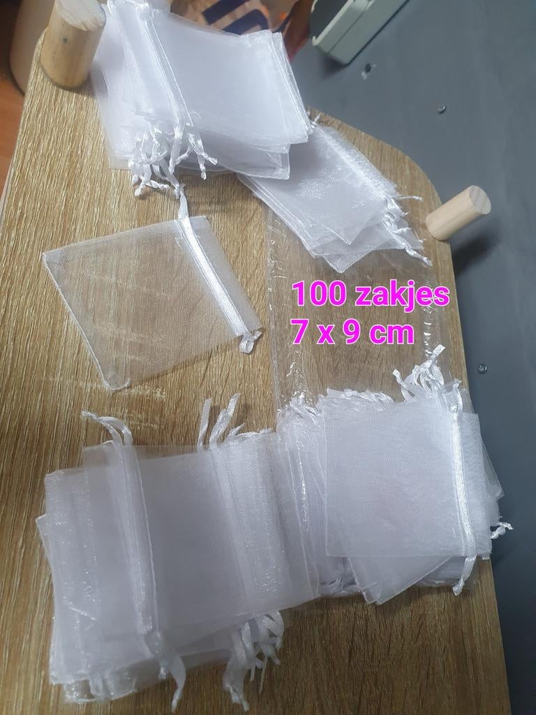 100 Witte Organza Zakjes 7x9 cm - Nieuw, Ophalen of Verzenden, Nieuw