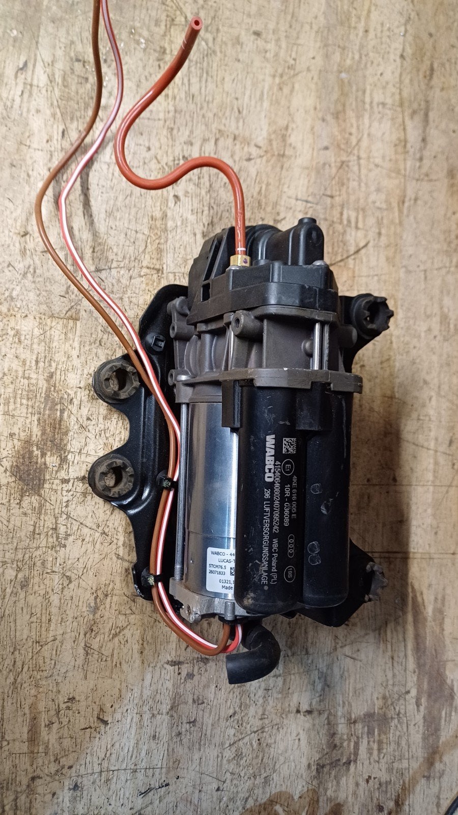 Wabco 12V Compressor, Auto-onderdelen, Ophalen of Verzenden, Gebruikt, Audi