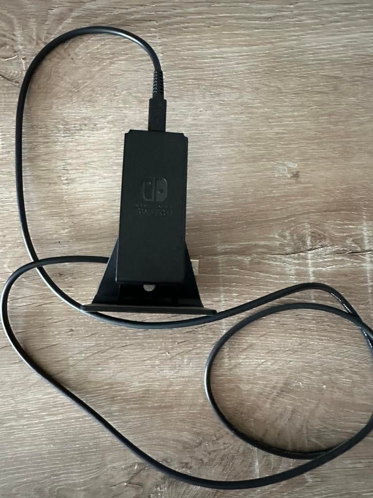 Nintendo Switch controllers oplaadstation, Ophalen of Verzenden, Zo goed als nieuw