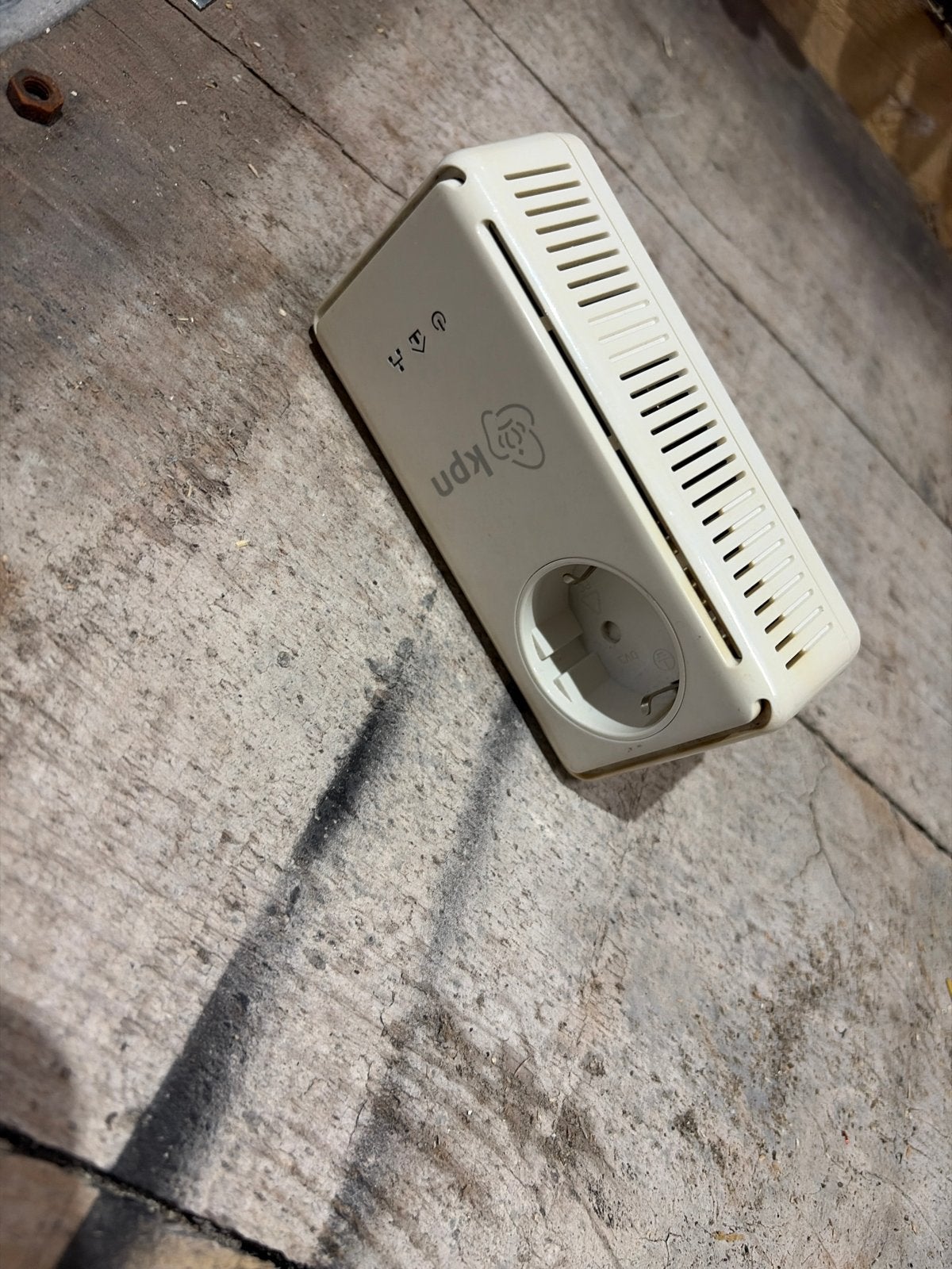 KPN Powerline Adapter met stopcontact, Computers en Software, Powerlines, Gebruikt, Ophalen