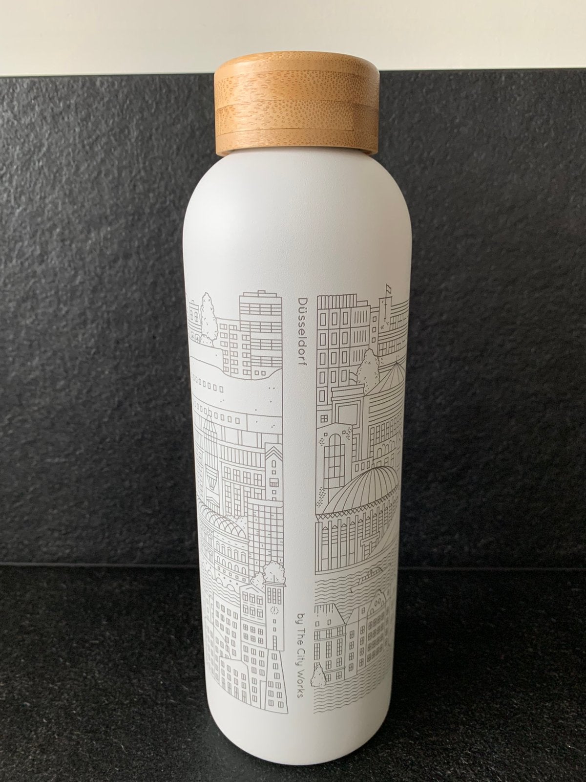 Waterdrop fles Düsseldorf - by the City works 600 ml - nieuw, Ophalen, Nieuw