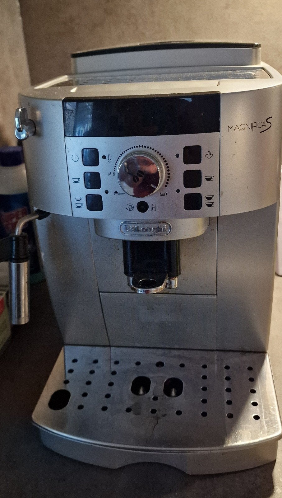 DeLonghi ECAM20 Magnifica S Koffiemachine, Witgoed en Apparatuur, Koffiezetapparaten, Gebruikt, Koffiebonen, Koffiemachine, Afneembaar waterreservoir