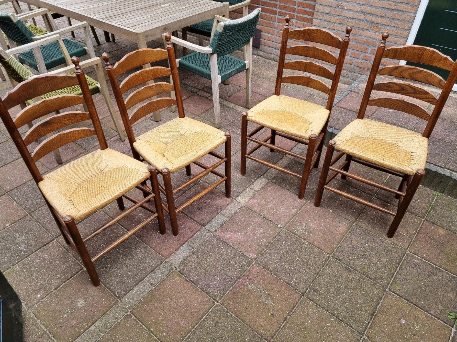 Set van 4 houten stoelen met rieten zitting, Ophalen