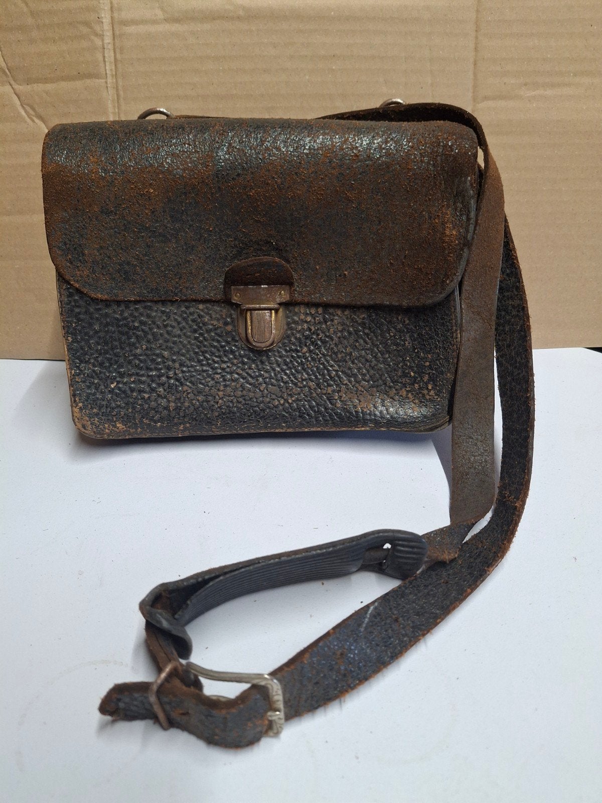 oude vintage leren kaartenbak militaria tas (28x13x10), Ophalen of Verzenden, Landmacht, Nederland, Overige typen
