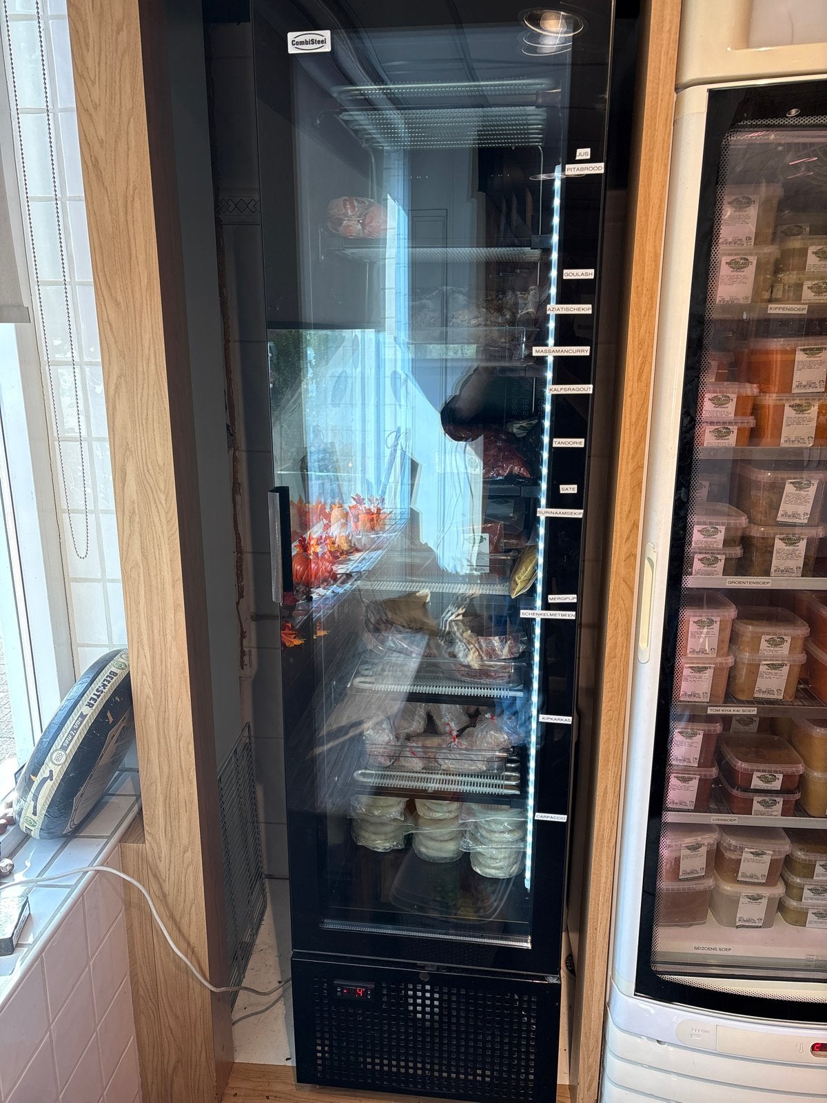 CombiSteel vriezer Glazen Deur - voor Horeca of winkel, Vrieskast, Zo goed als nieuw, Energieklasse A of zuiniger, 160 cm of meer