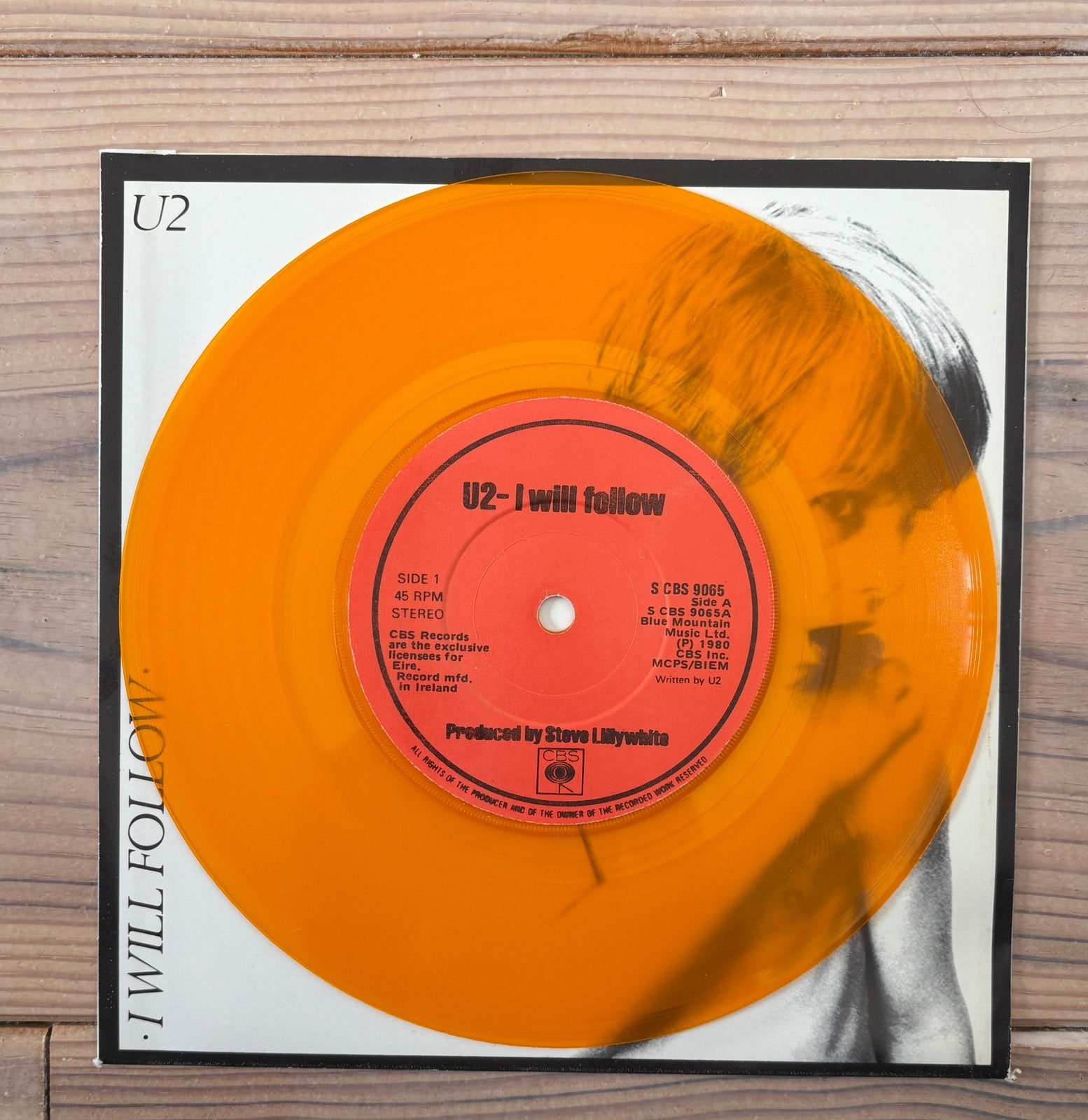 U2 'I will follow' 7" oranje vinyl single, 7 inch, Colored vinyl, Ophalen of Verzenden, Zo goed als nieuw