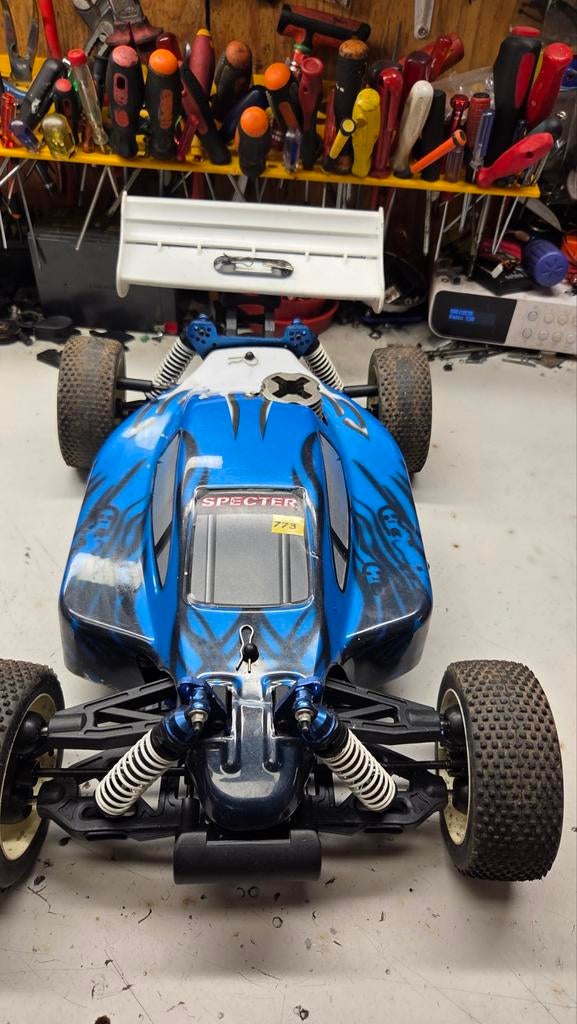 Te koop mooie carson specter, Gebruikt, Ophalen of Verzenden, Auto onroad, Schaal 1:8