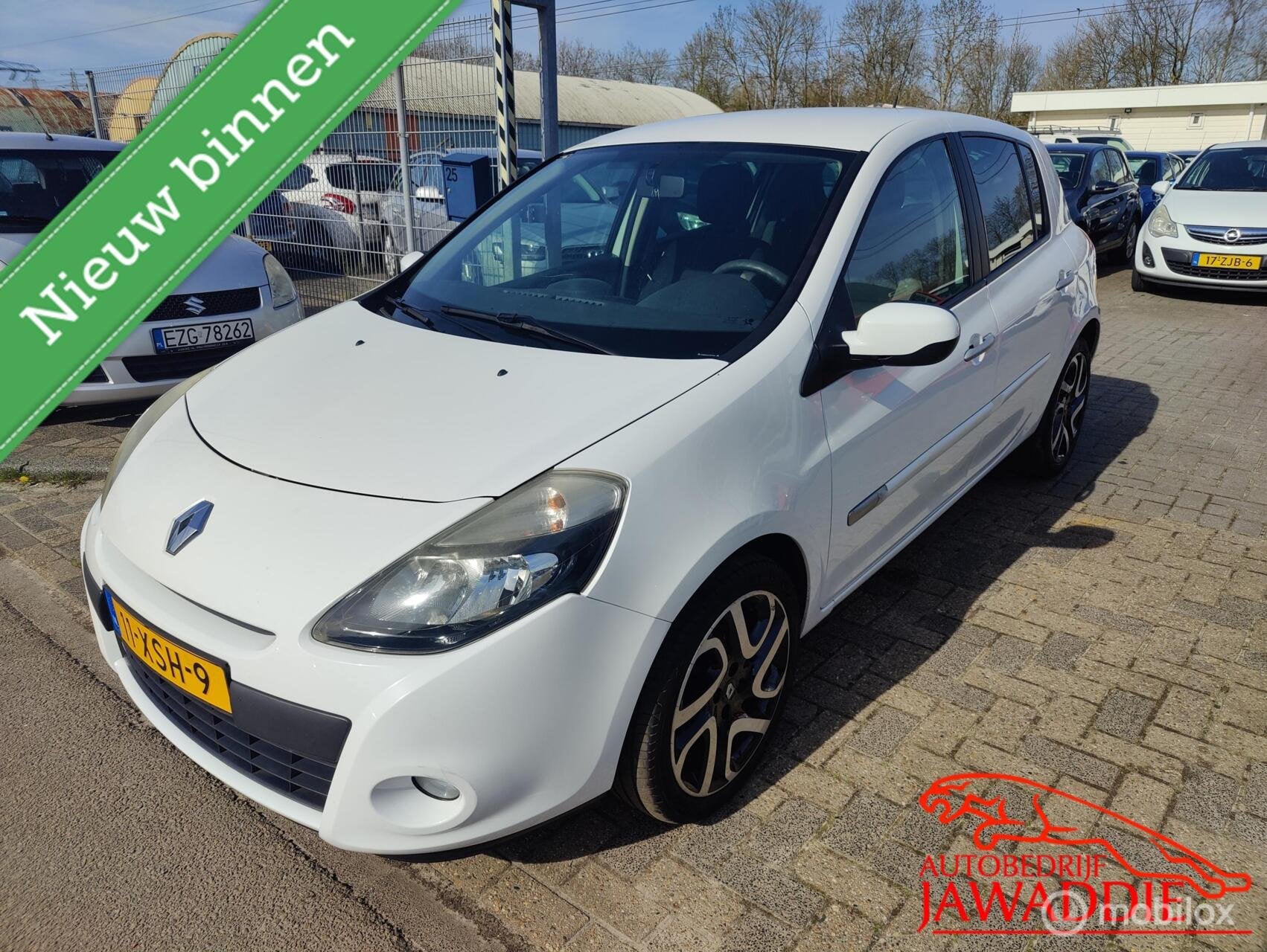 Renault Clio 1.2 Authentique, APK tot 02-08-2027, Voorwielaandrijving, Euro 5, Gebruikt, 4 cilinders