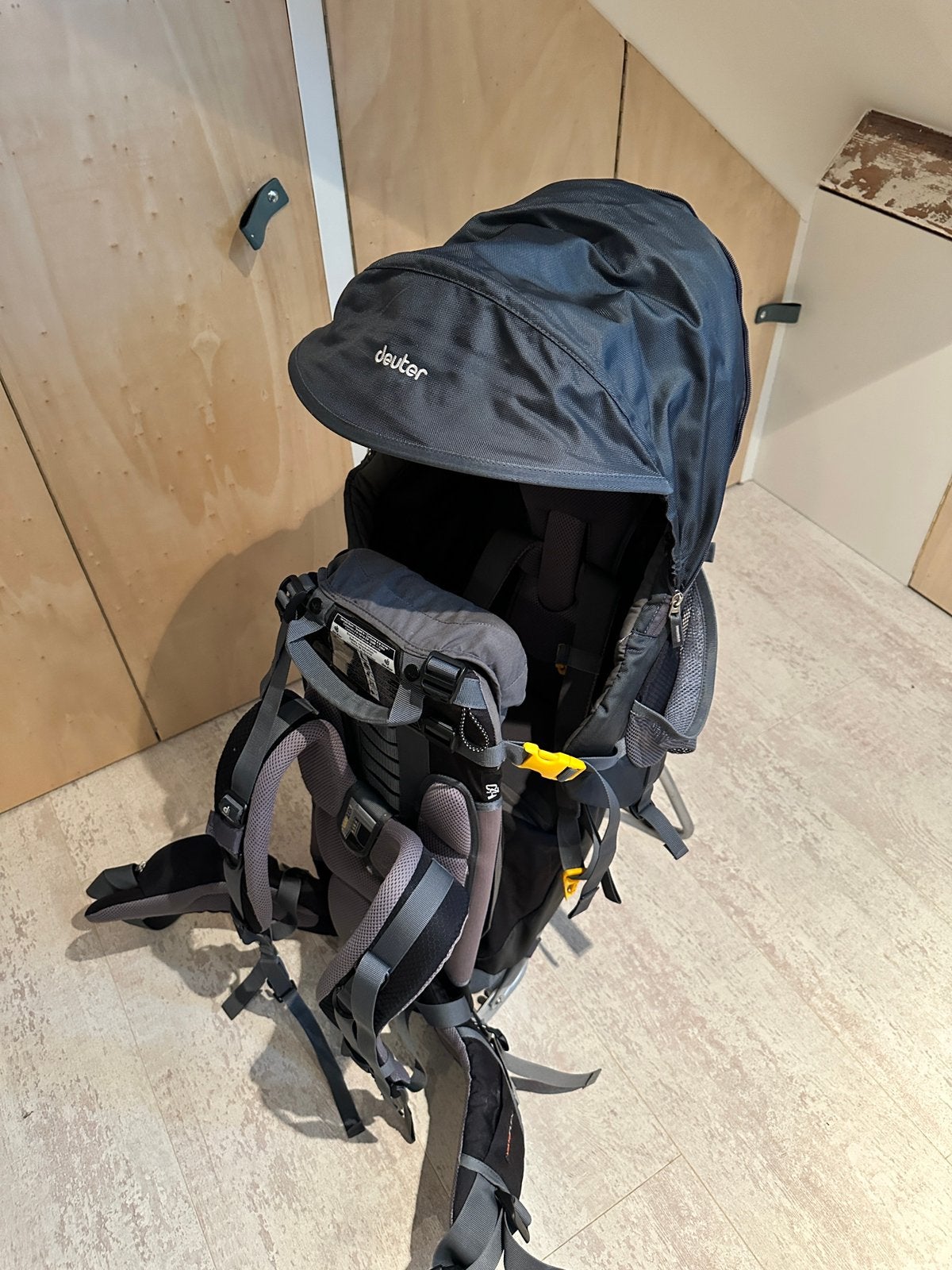 Deuter Kid Comfort 3, Kinderen en Baby's, Babydragers en Draagdoeken, Overige typen, Zo goed als nieuw, Rug, Ophalen