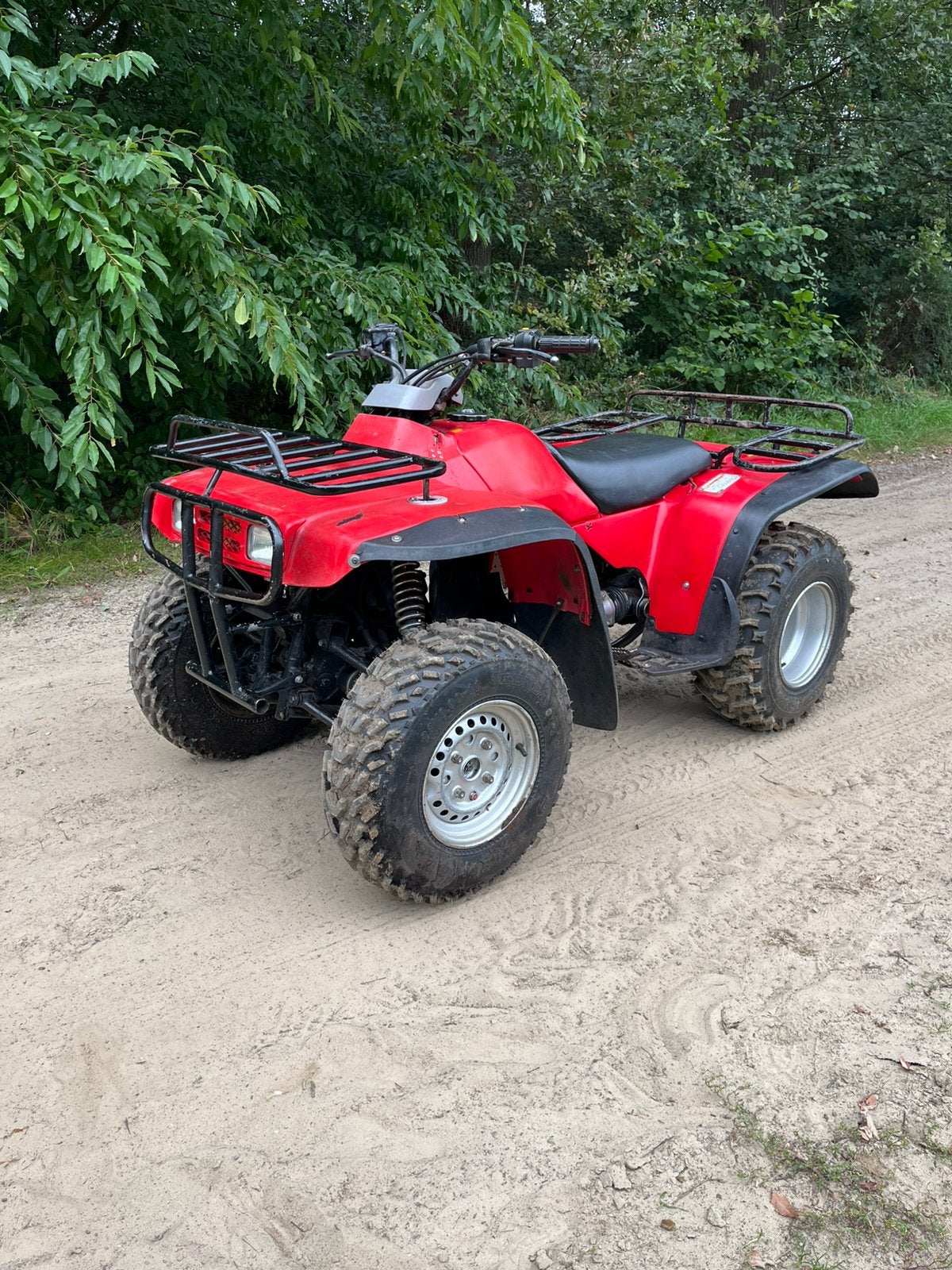 Honda bigred 4x4 300cc landbouwquad