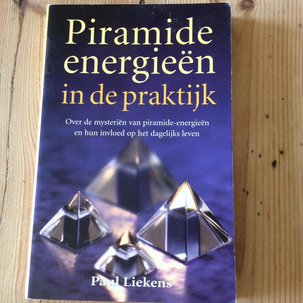 Piramide energieen in de praktijk van Paul Liekens, Spiritualiteit algemeen, Overige typen, Ophalen of Verzenden, Zo goed als nieuw