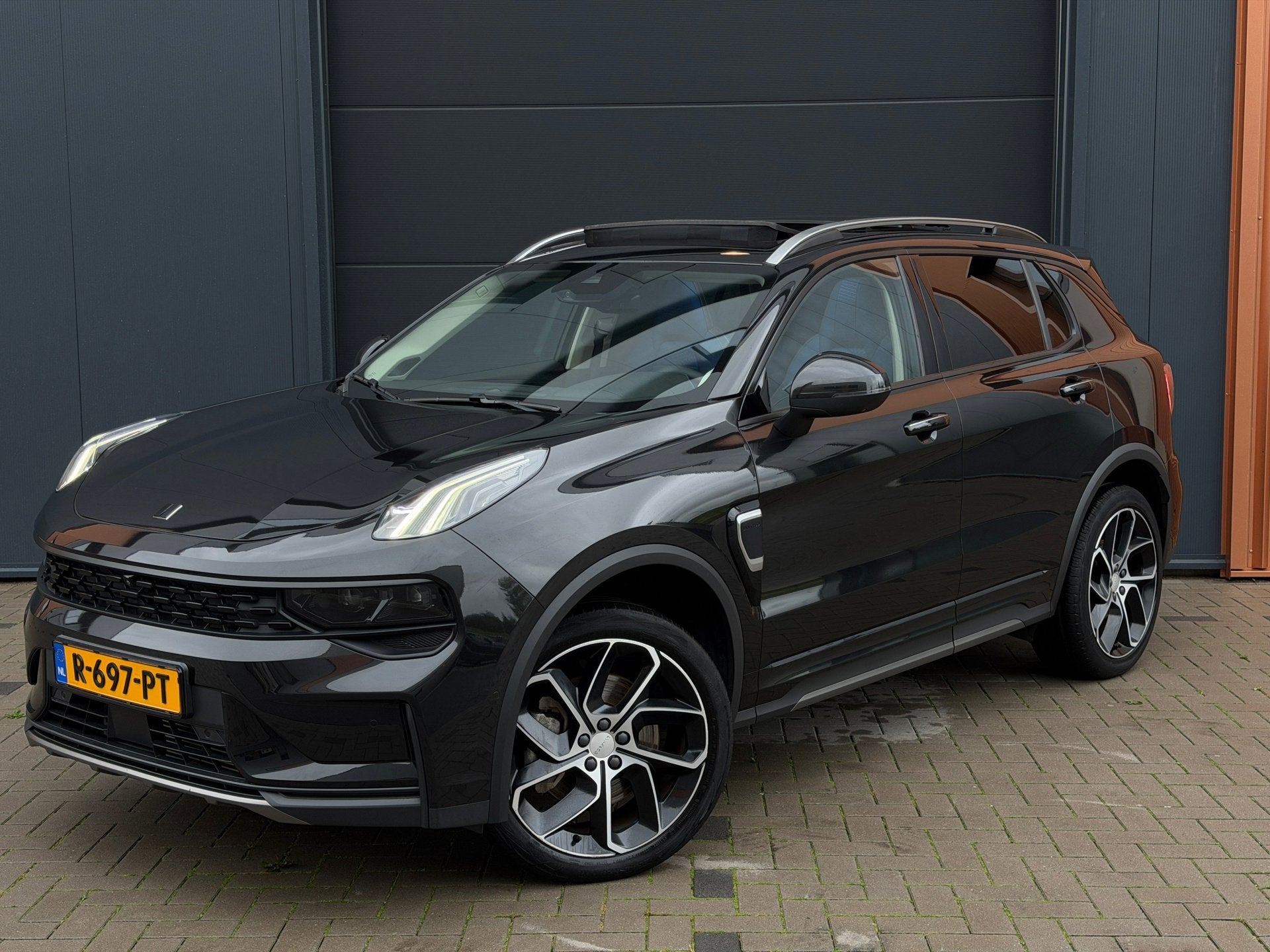 Lynk & Co 01 1.5|BTW&NL Auto|Black!|1e Eigenaar|Pano|Memory, Auto's, Automatische klimaatregeling, Euro 6, Bedrijf, 1854 kg