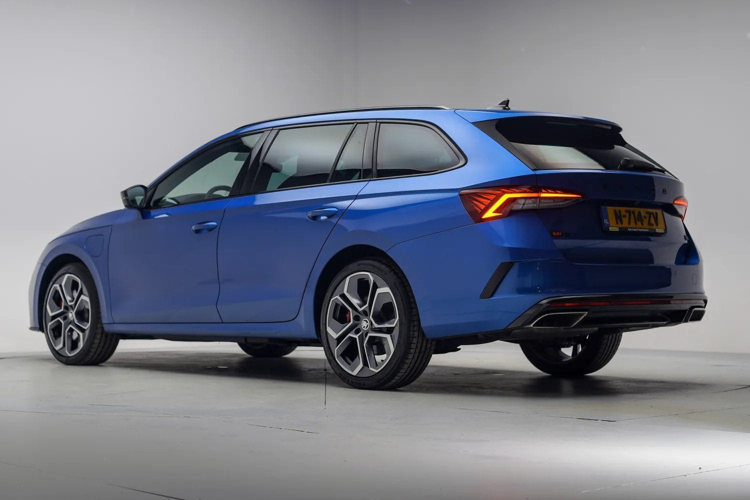 Skoda Octavia 1.4 TSI RS iV PHEV Aut. [ Virtual Camera Stoel, Auto's, Skoda, Automaat, Automatische klimaatregeling, Gebruikt