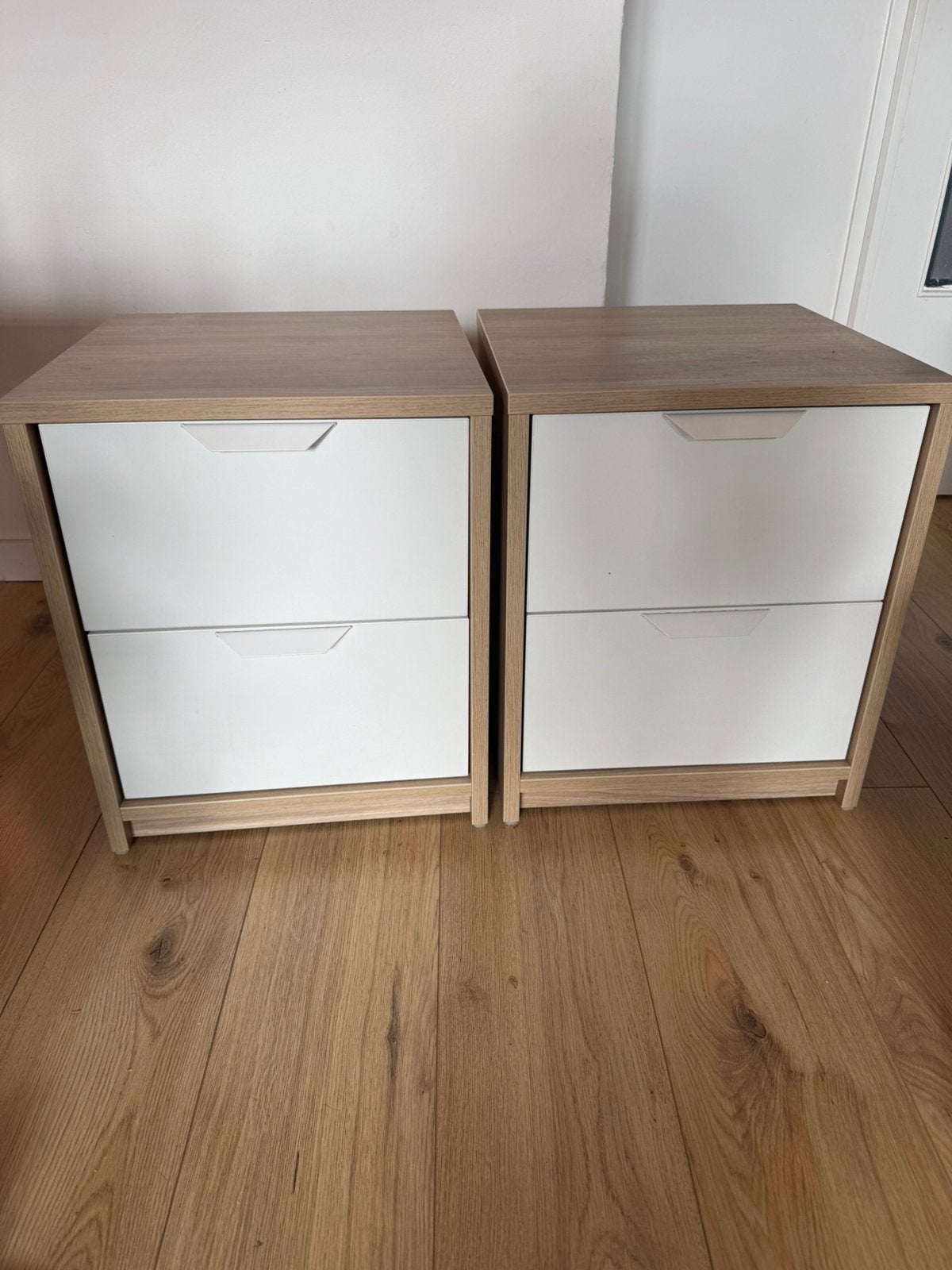 IKEA ASKVOLL nachtkastjes, Huis en Inrichting, Ophalen, Gebruikt, Minder dan 45 cm, Ikea@ikea.nl