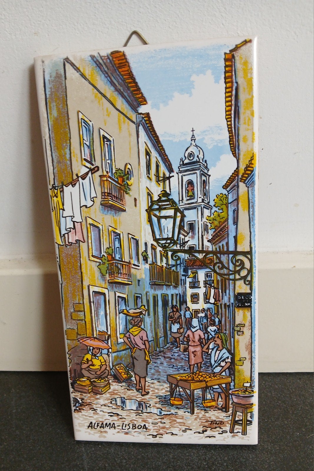 Portugese Azulejo wandtegel Alfama Lissabon–Gesigneerd Tino, Ophalen of Verzenden
