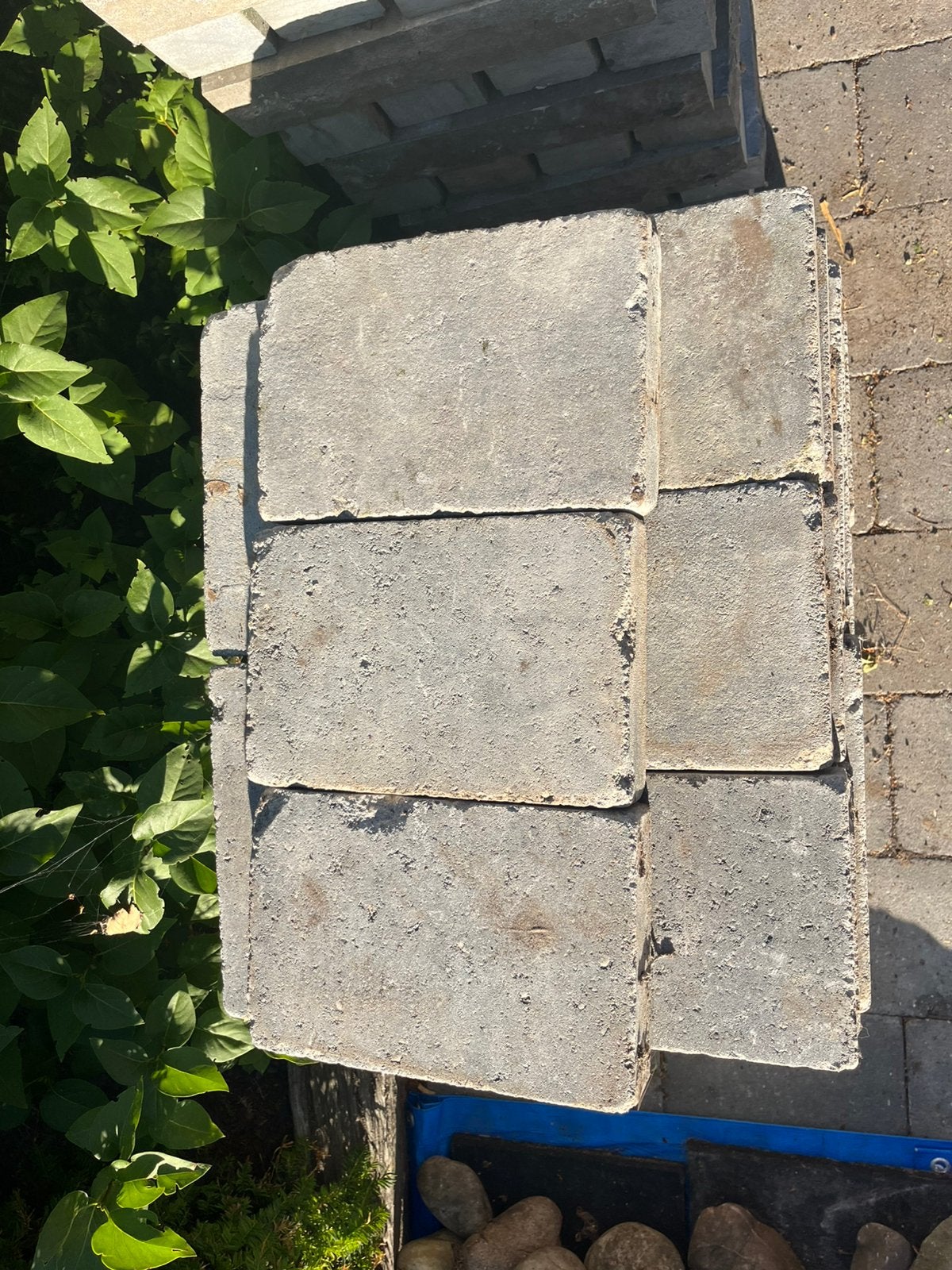 Grijze trommelsteen 55x, Ophalen, Zo goed als nieuw, Minder dan 5 m², Beton