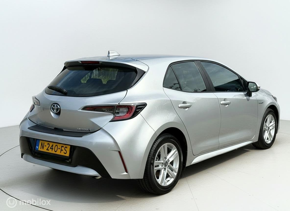 Toyota Corolla 1.8 Hybrid Business CAMERA|KEYLESS|NAP, Gebruikt, 4 cilinders, Corolla, 122 pk