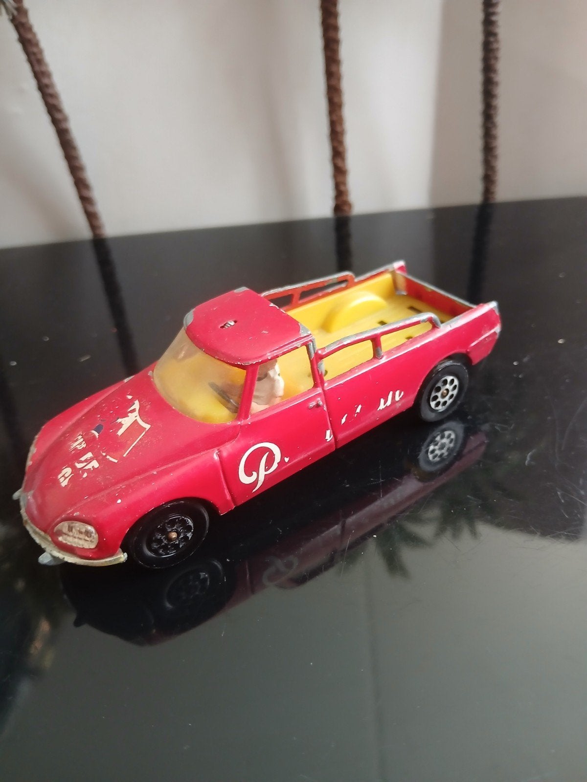 Citroën DS Tour de France.  Corgi toys,  opknapper, Hobby en Vrije tijd, Ophalen of Verzenden, Gebruikt, Auto, Corgi
