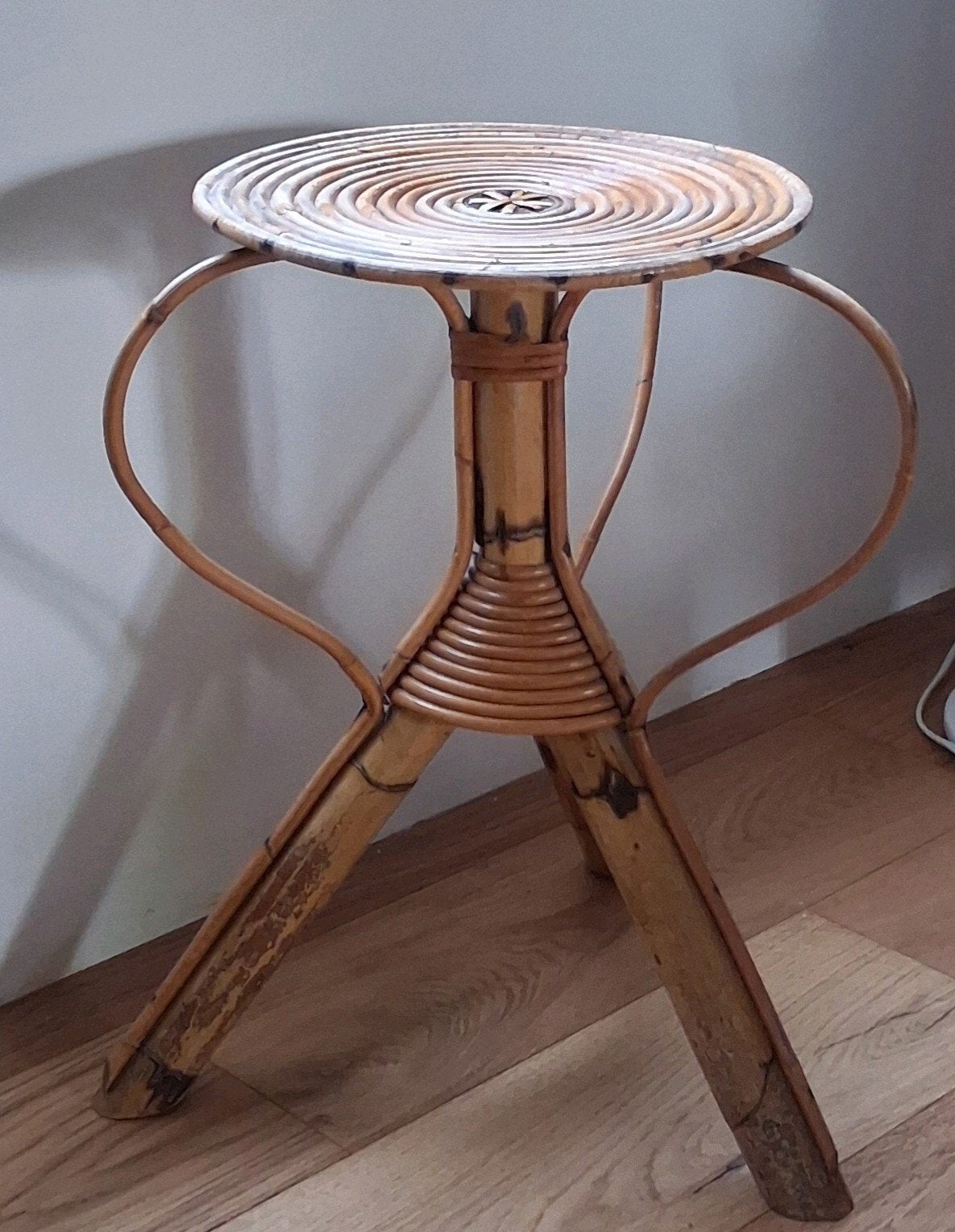 Rotan / bamboe plantentafel. kruk
jaren 50
Rohé Noordwolde., Ophalen of Verzenden