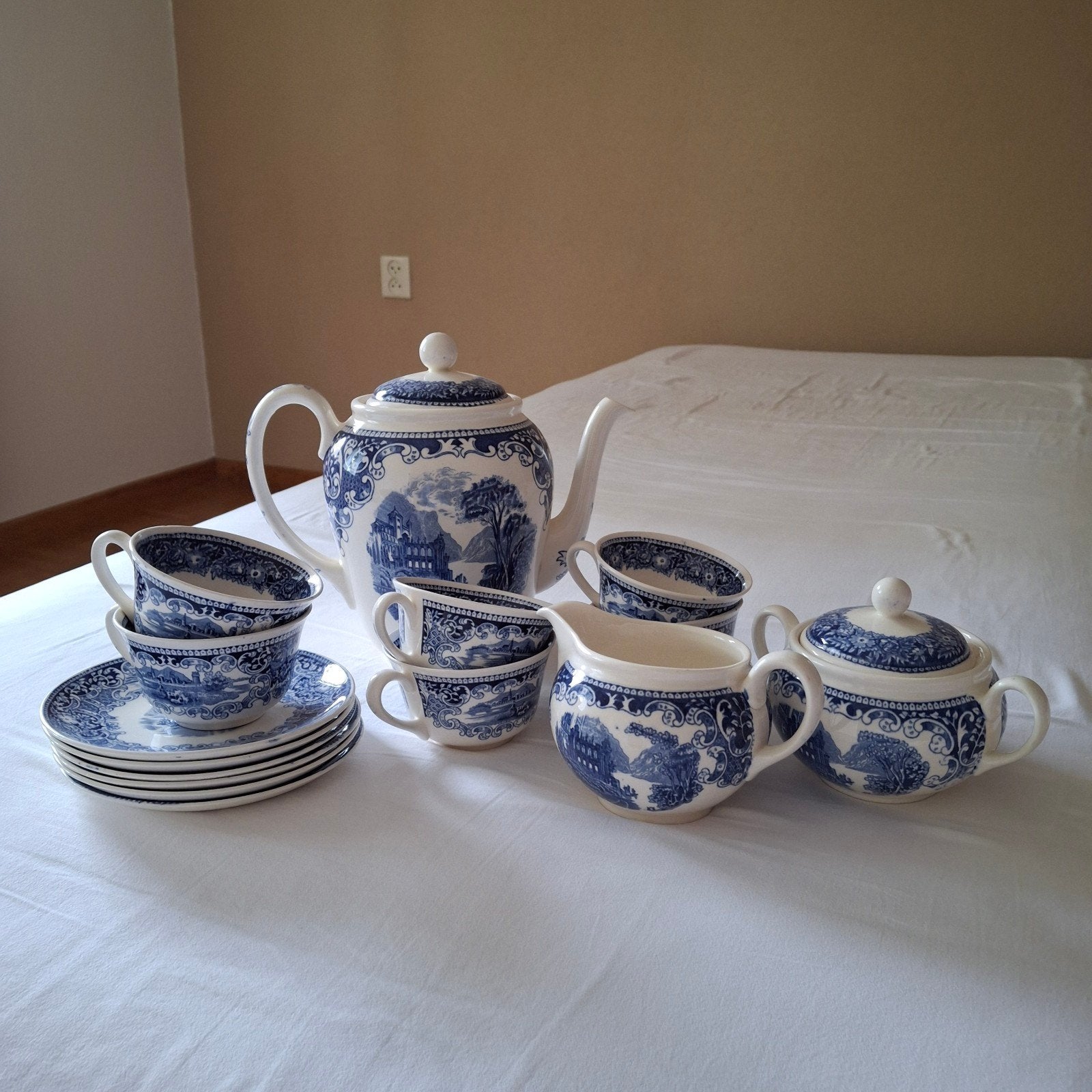 Koffieservies 6 delig Petrus Regout Maastrichr, Ophalen