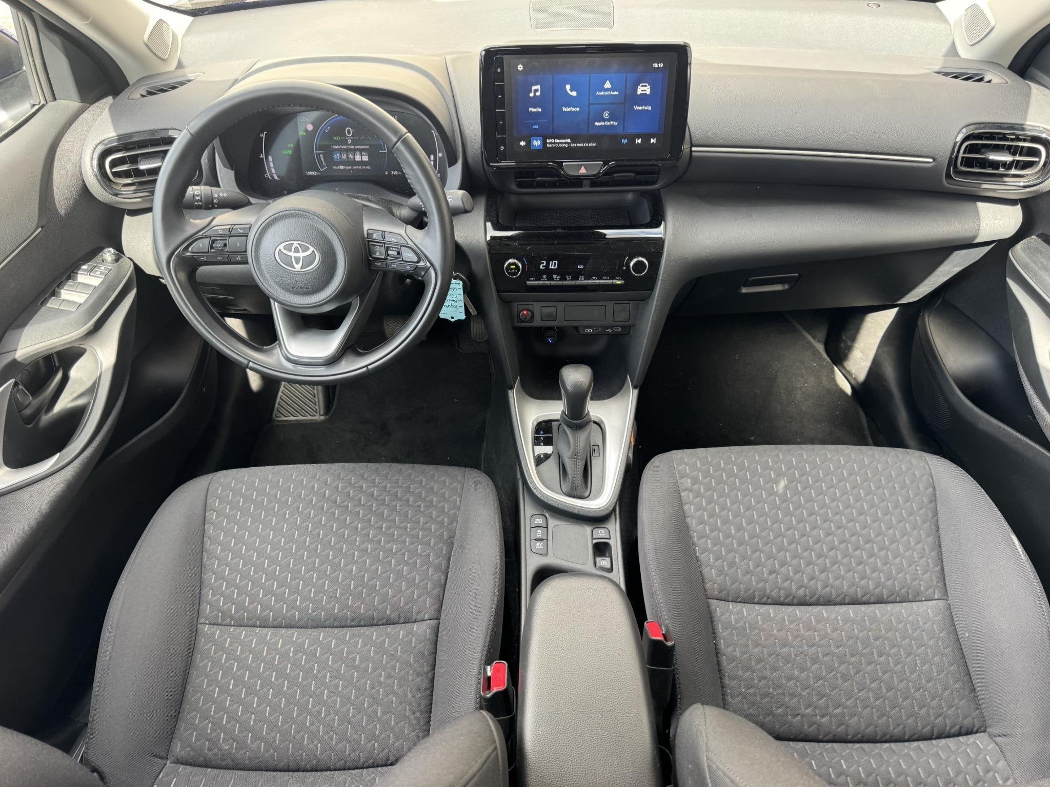 Toyota Yaris Cross 1.5 Hybrid 115 Active | Achteruitrijcamer, Auto's, Stof, Gebruikt, Blauw, 116 pk