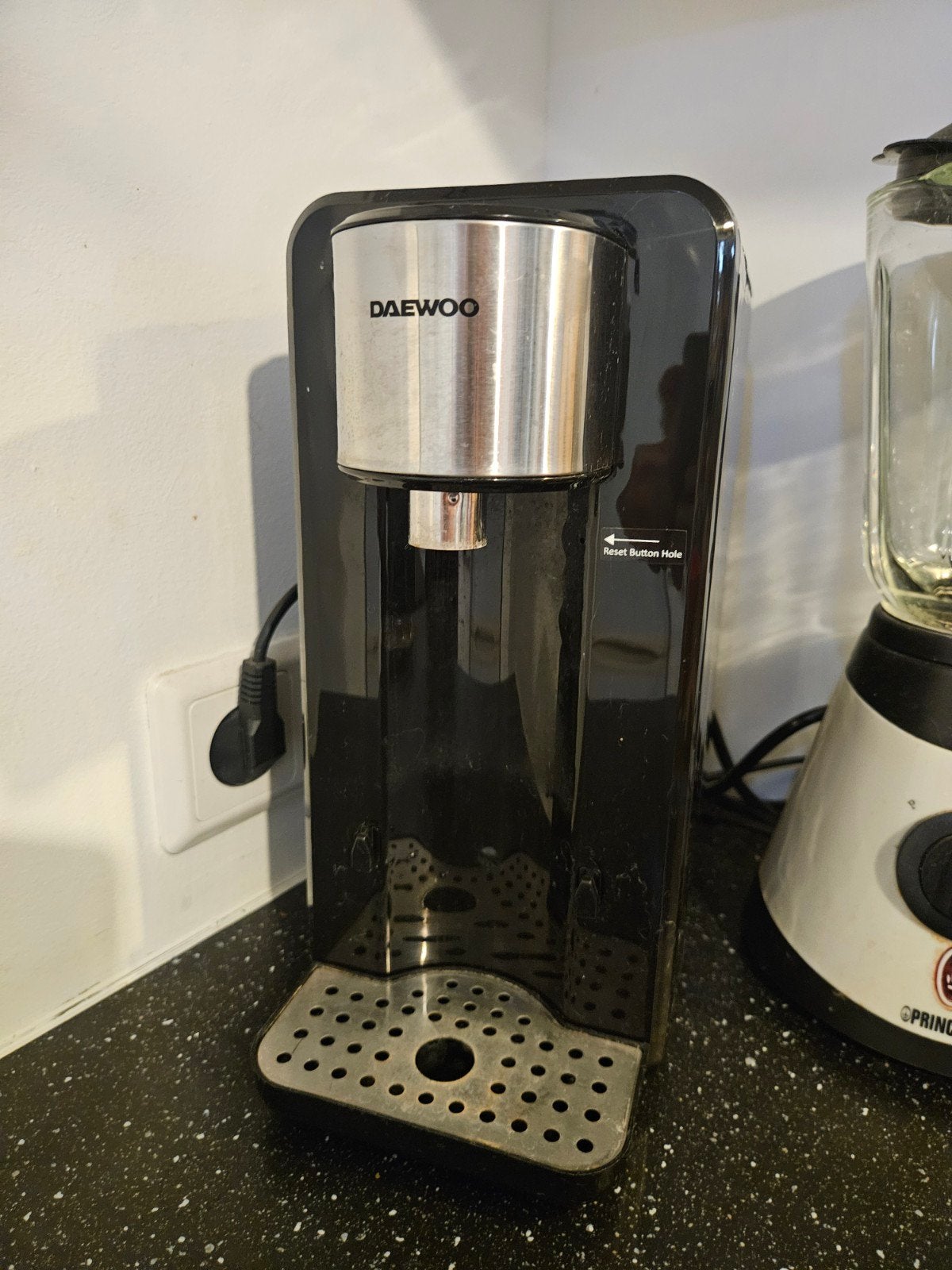Daewoo Heetwaterdispenser - 2.5 Liter - Instant Waterkoker, 2 liter of meer, Ophalen, Zo goed als nieuw, Rvs